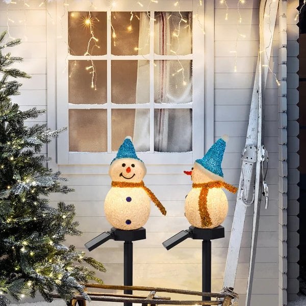 Waterproof Solar Snowman Lamp - Festive LED Outdoor Garden Stake | All-Weather Holiday Pathway Light