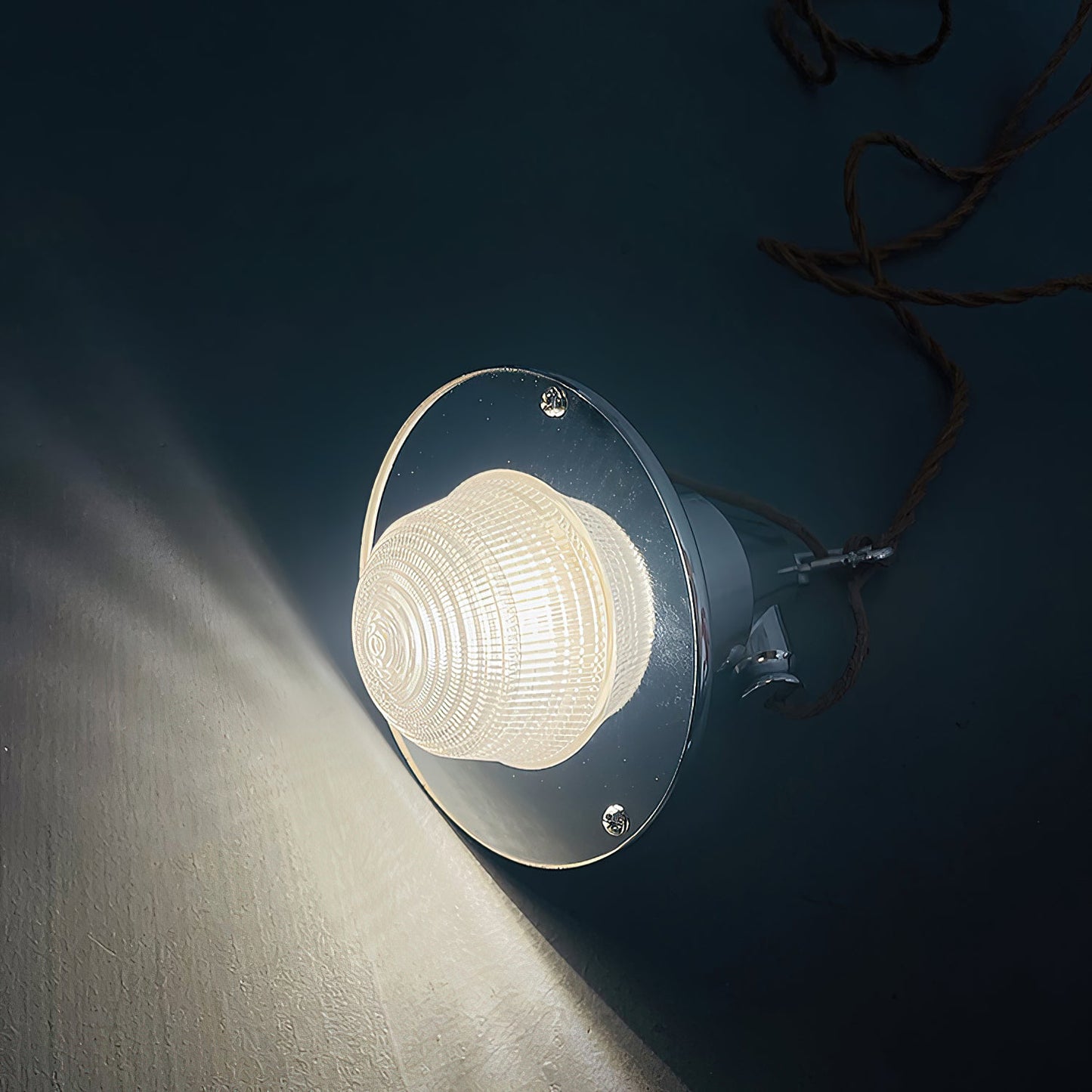 Baliga Pendant Lamp | Modern Minimalist Chrome & Glass Hanging Light