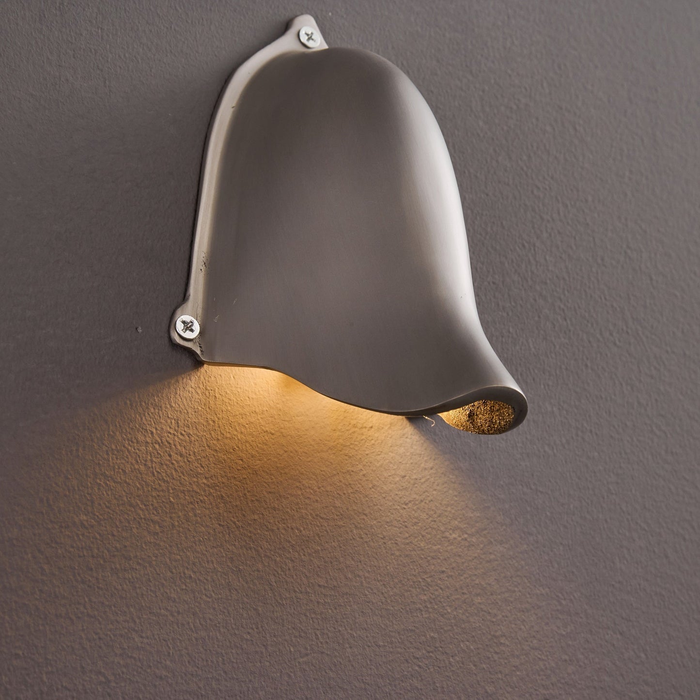 Enoki Wall Lamp – Art Deco Brass Half-Dome Architectural Wall Sconce