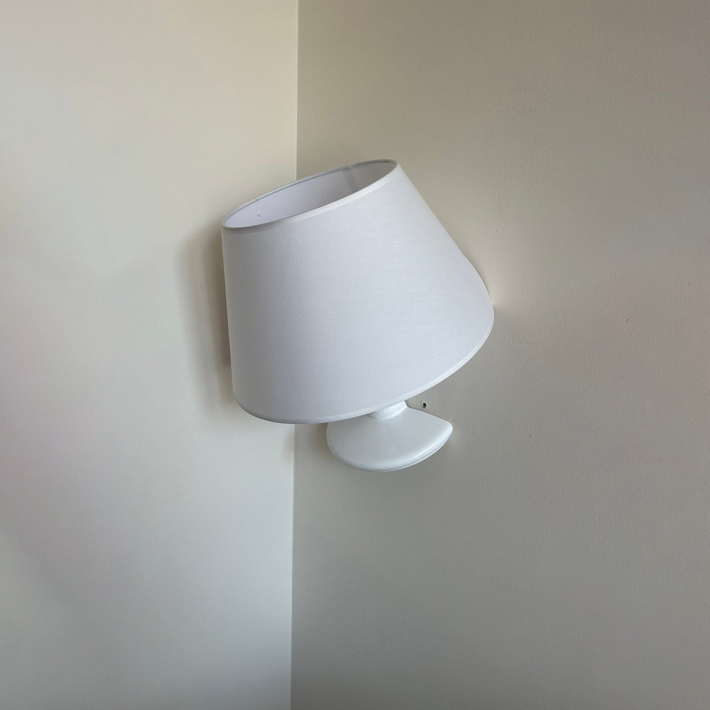 Melampo Wall Lamp - Adjustable Shade Bedside & Reading Wall Sconce