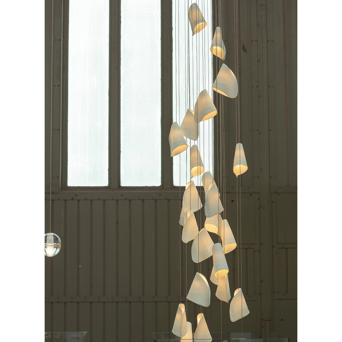 21 Thin Porcelain Pendant Lamp – Hand-Formed Ceramic Organic Multi-Head Suspension Light