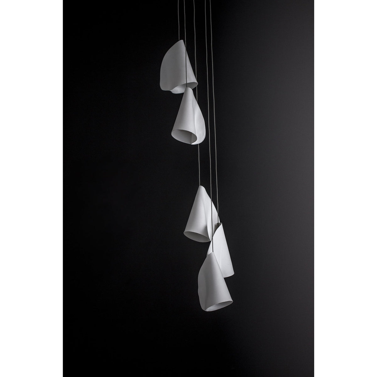 21 Thin Porcelain Pendant Lamp – Hand-Formed Ceramic Organic Multi-Head Suspension Light