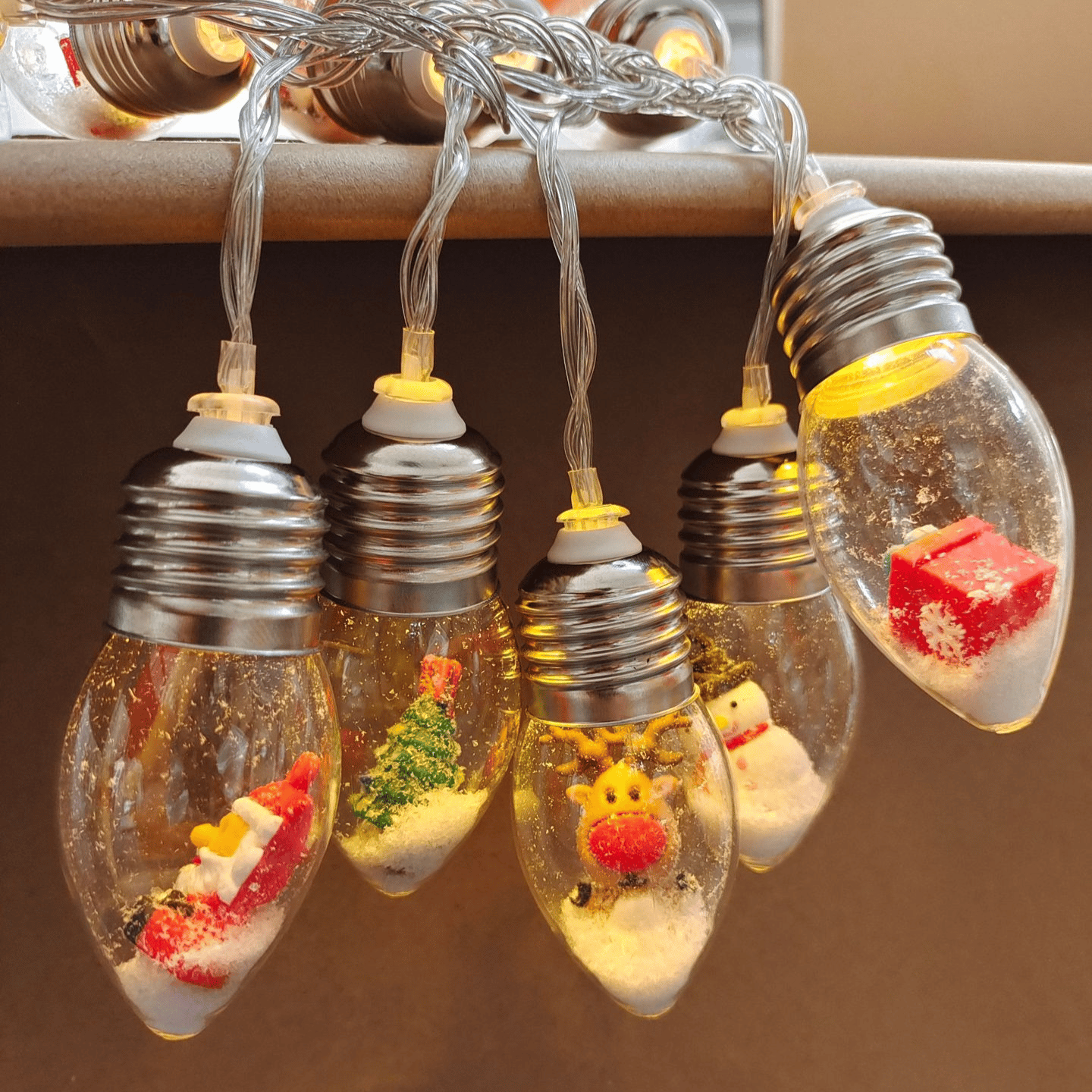 Christmas LED Bulb String Lights - Festive Santa & Tree Fairy Pendant Light | USB Powered Holiday Garland Sconce