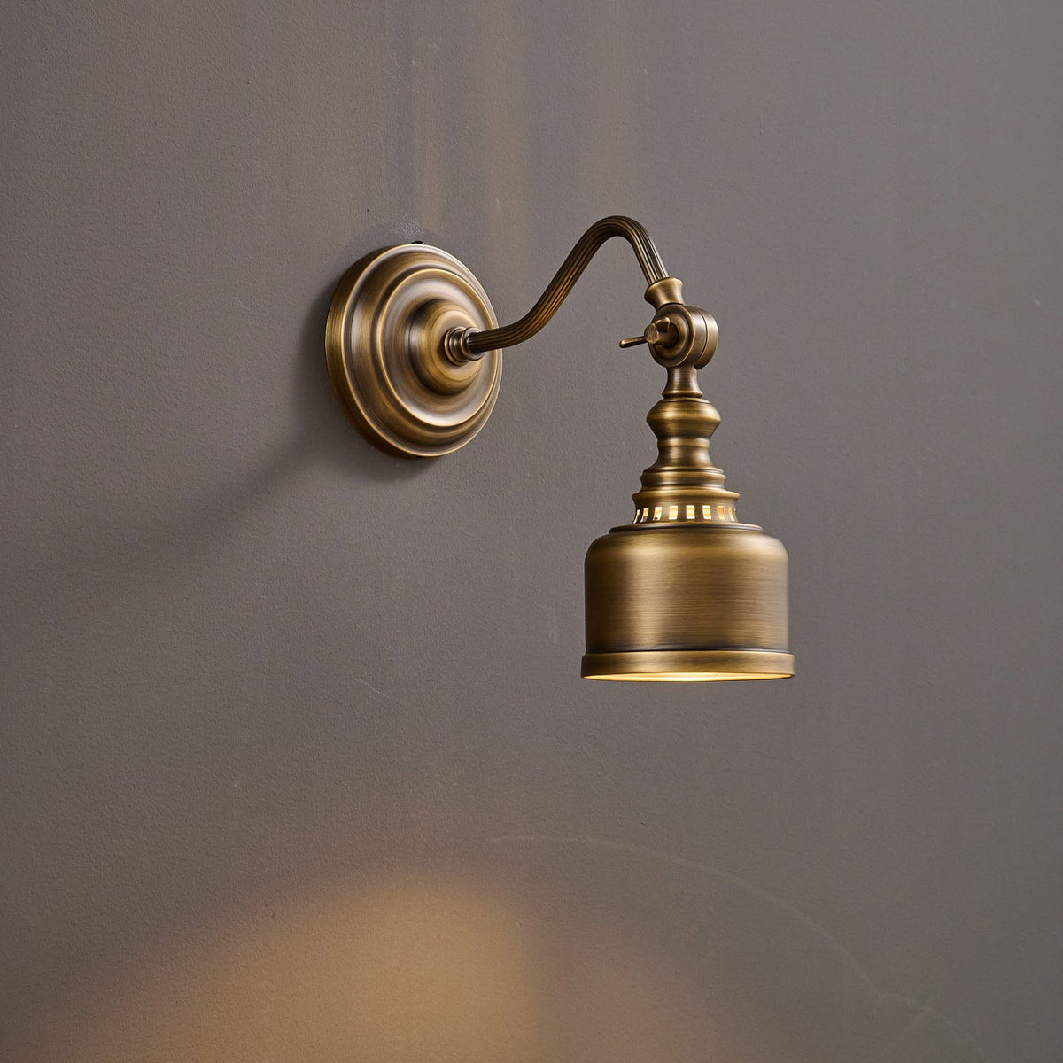 Addison Gooseneck Wall Lamp – Antique Brass Adjustable Arm Vintage Wall Sconce