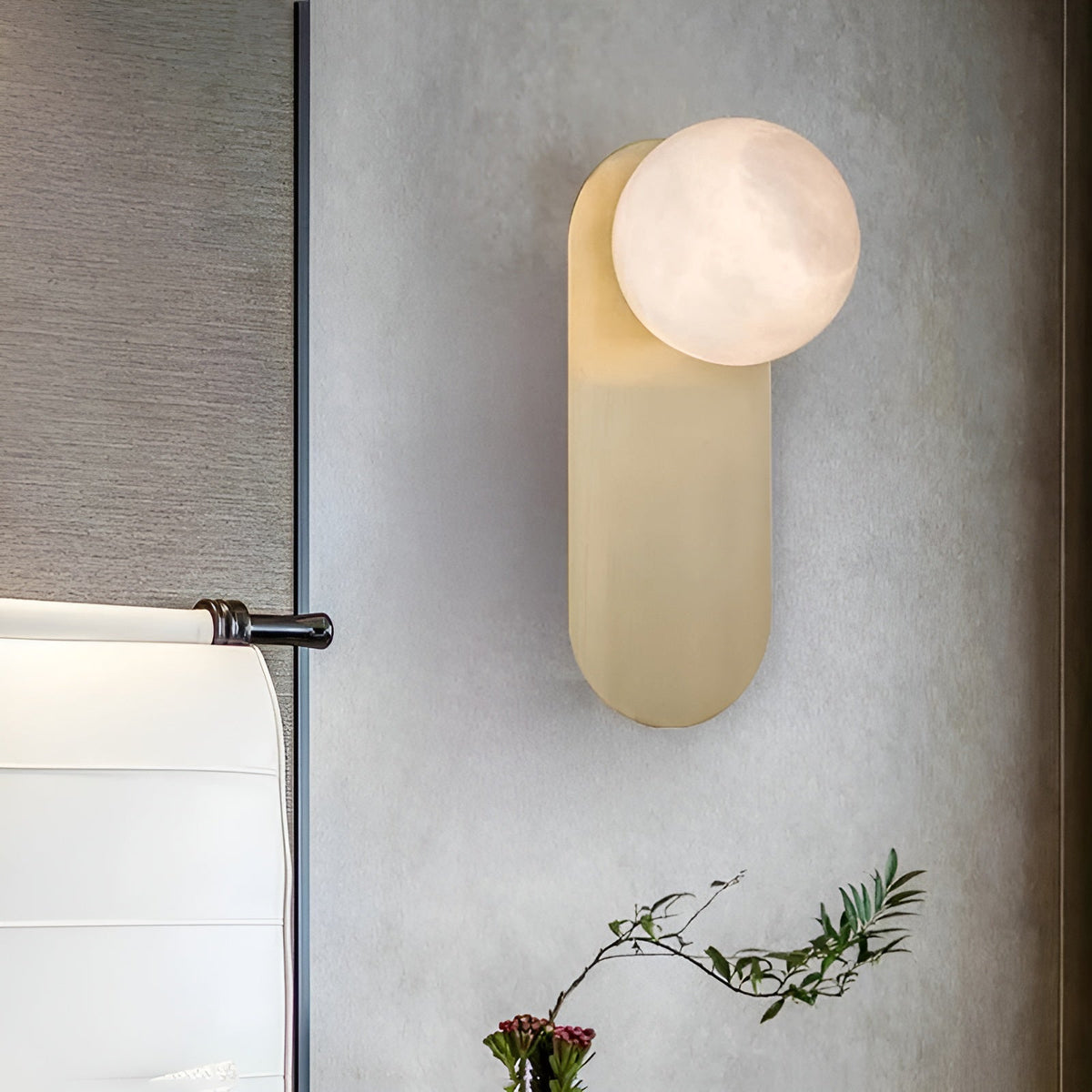 Adrion Alabaster Wall Lamp – Metal & Natural Stone Column Wall Sconce
