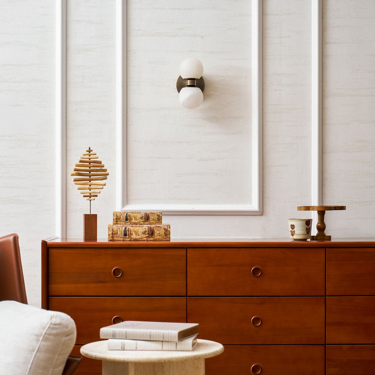 Dual Globe Alabaster Wall Lamp – Modern Natural Alabaster & Brass Sconce