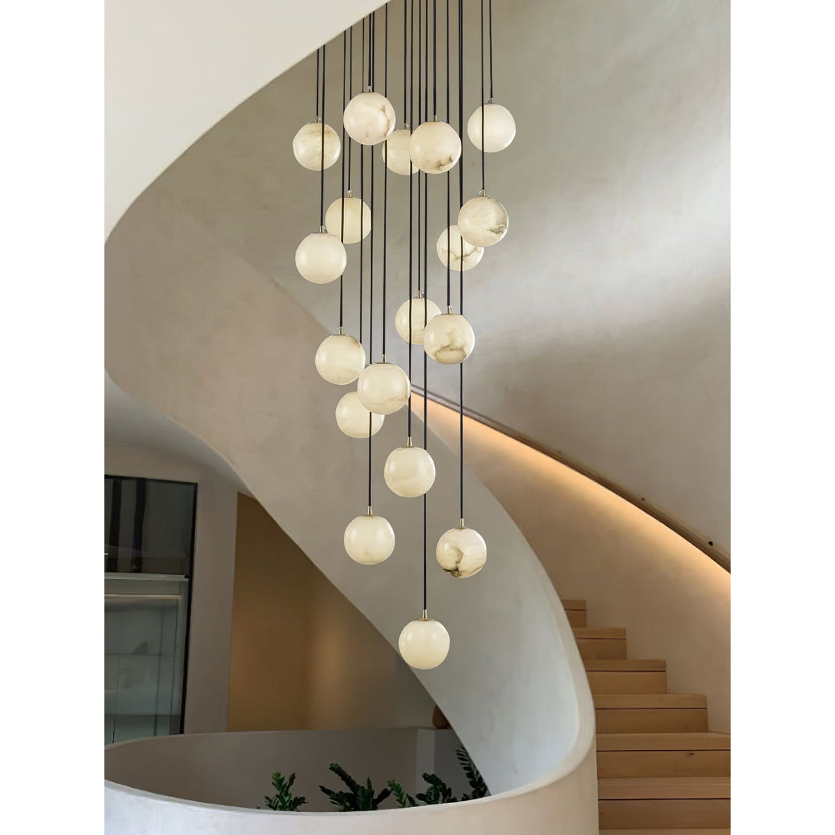 Alabaster Balls Cluster Chandelier – Natural Stone Orbs & Modern Cascading Chandelier