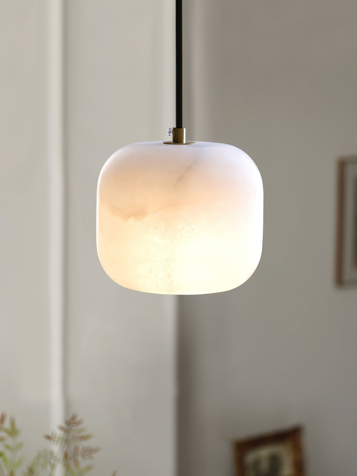 Alabaster Bedside Pendant Light – Natural Stone Cylinder & Brass Hanging Lamp
