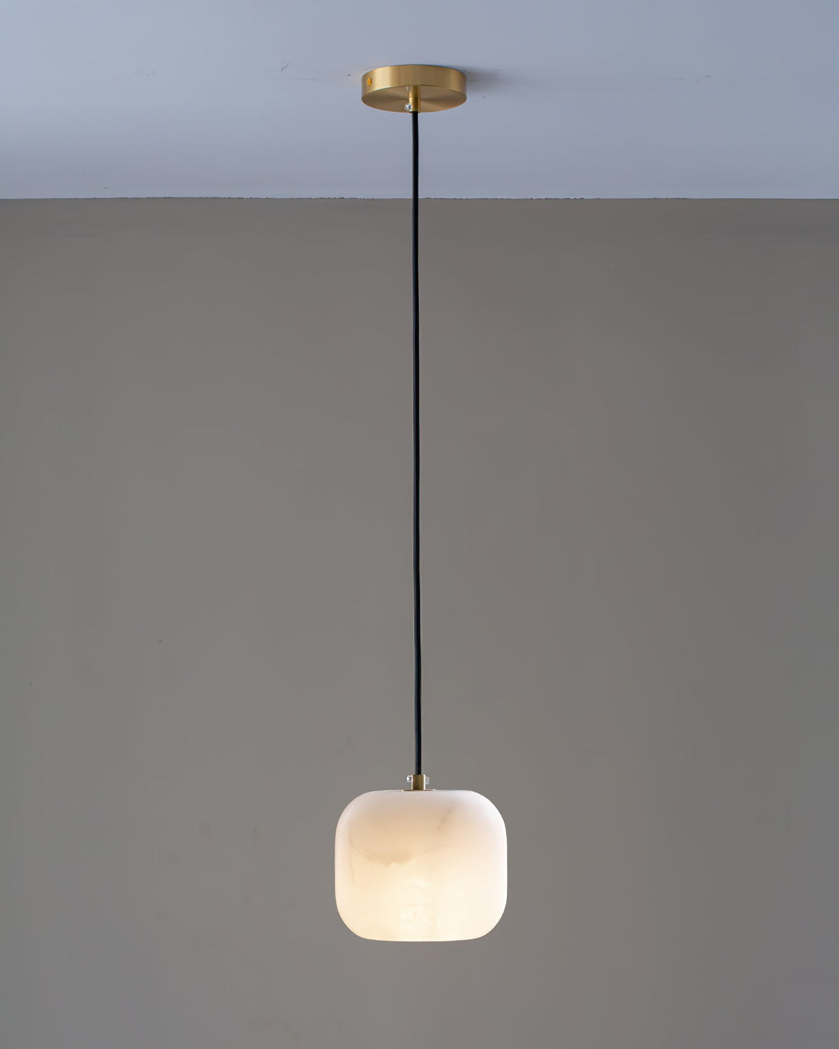 Alabaster Bedside Pendant Light – Natural Stone Cylinder & Brass Hanging Lamp