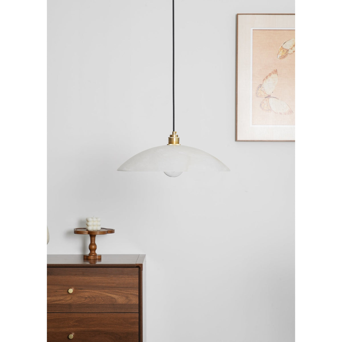 Alabaster Dome Pendant Light – Natural Stone Saucer & Brass Minimalist Suspension Lamp