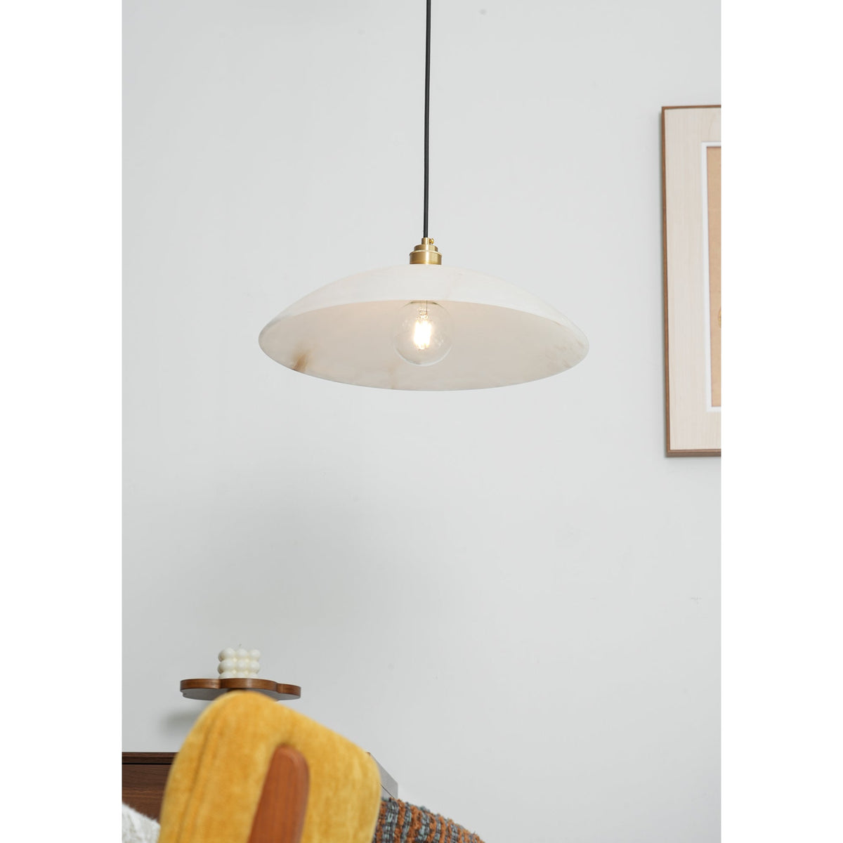 Alabaster Dome Pendant Light – Natural Stone Saucer & Brass Minimalist Suspension Lamp