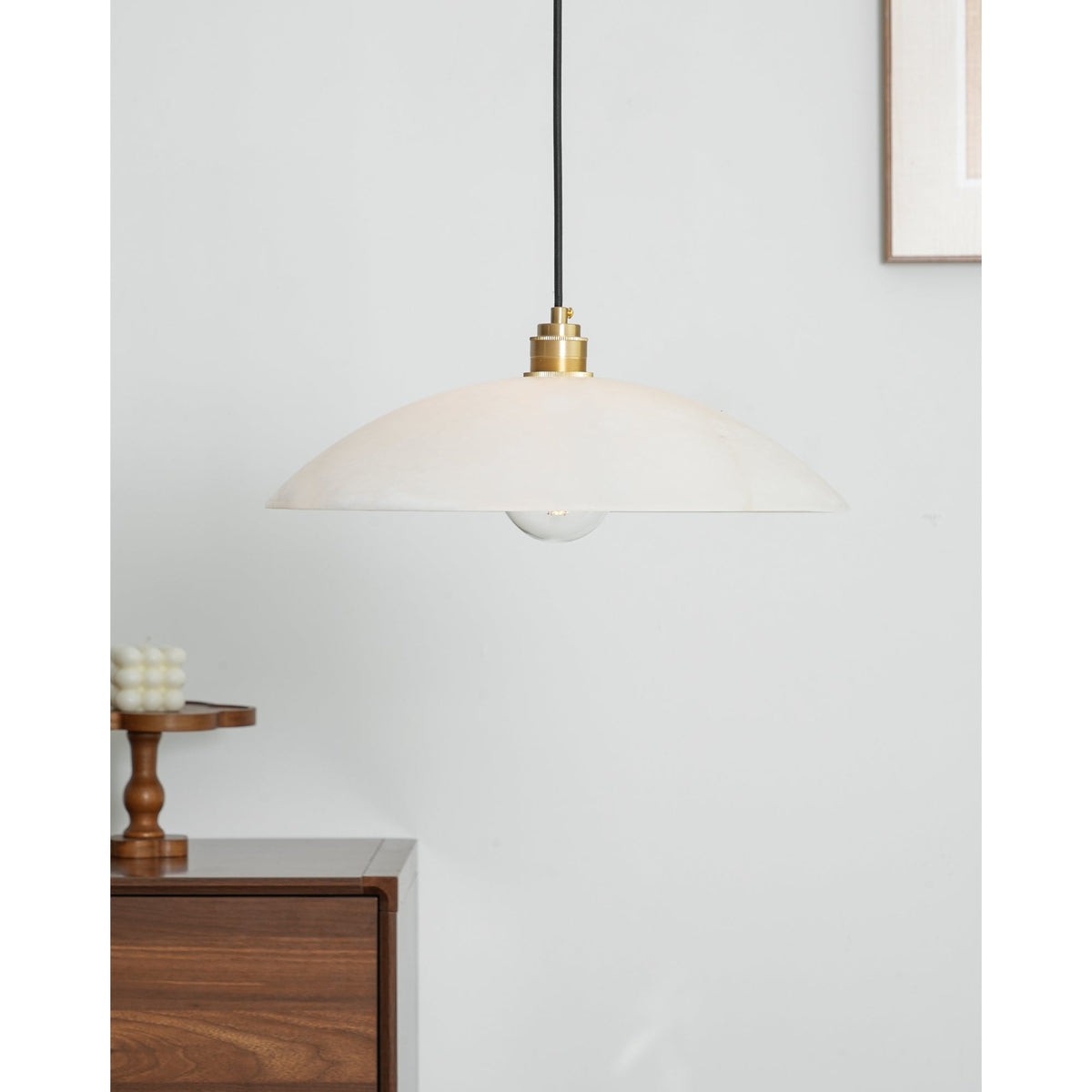 Alabaster Dome Pendant Light – Natural Stone Saucer & Brass Minimalist Suspension Lamp