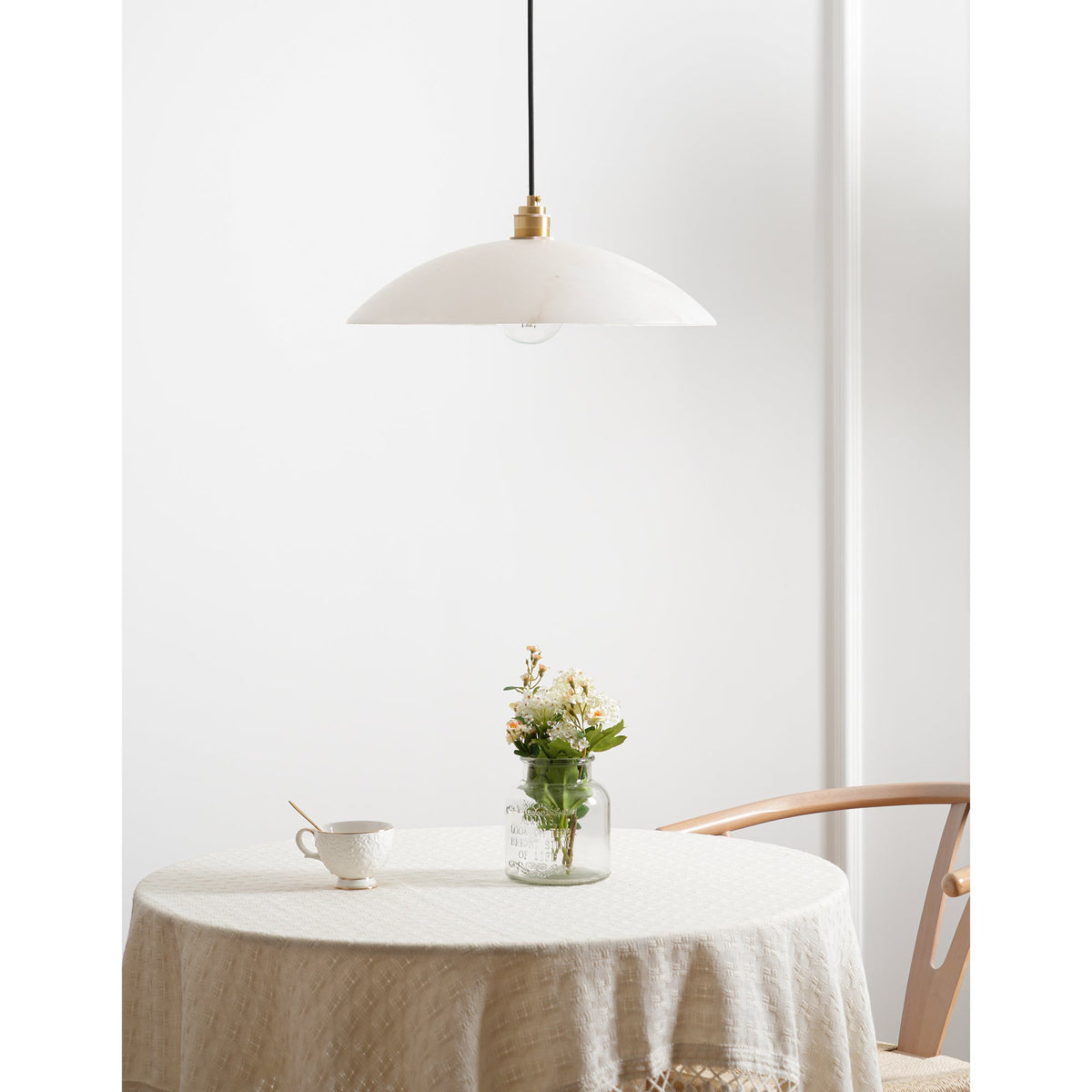 Alabaster Dome Pendant Light – Natural Stone Saucer & Brass Minimalist Suspension Lamp