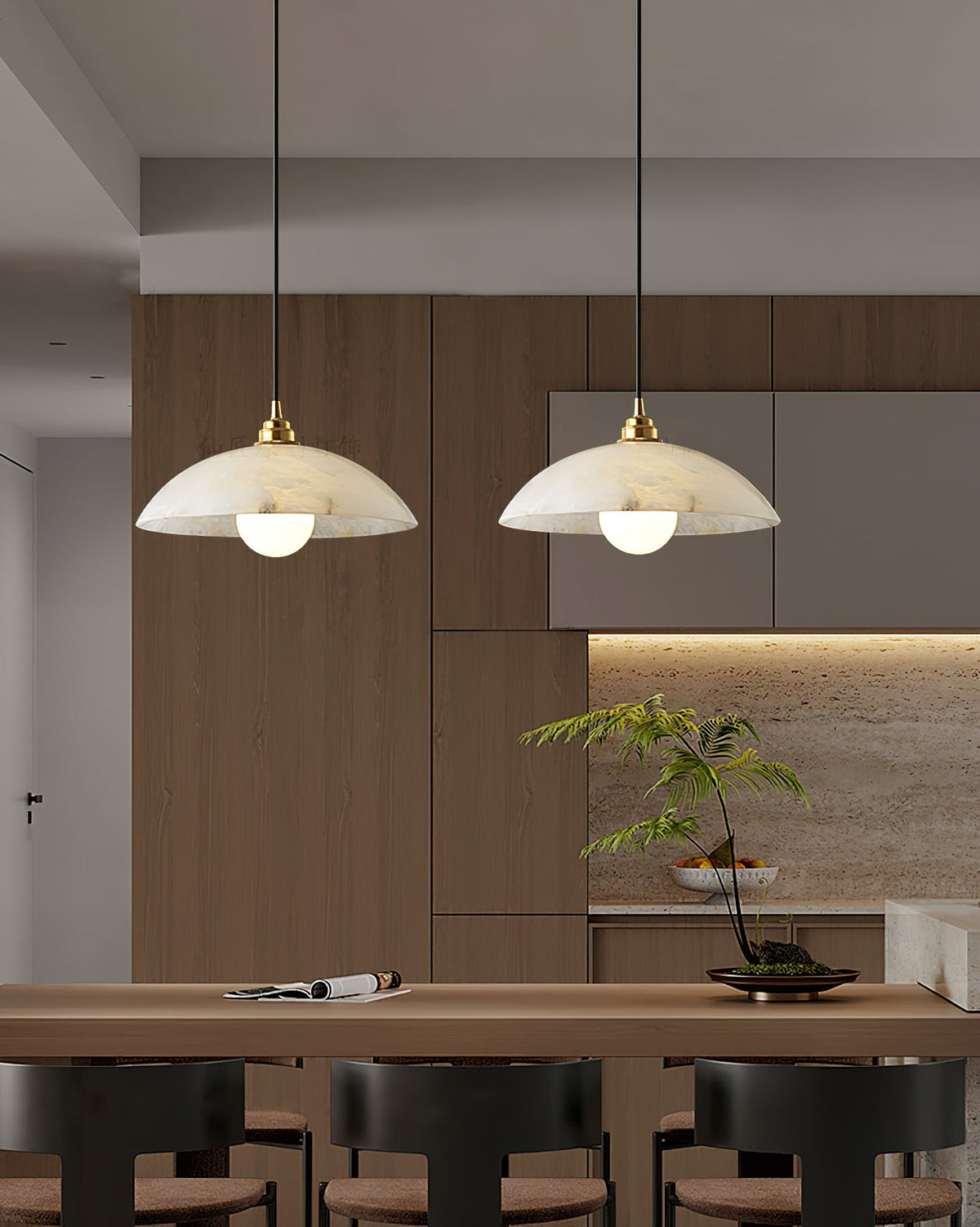 Alabaster Dome Pendant Light – Natural Stone Saucer & Brass Minimalist Suspension Lamp