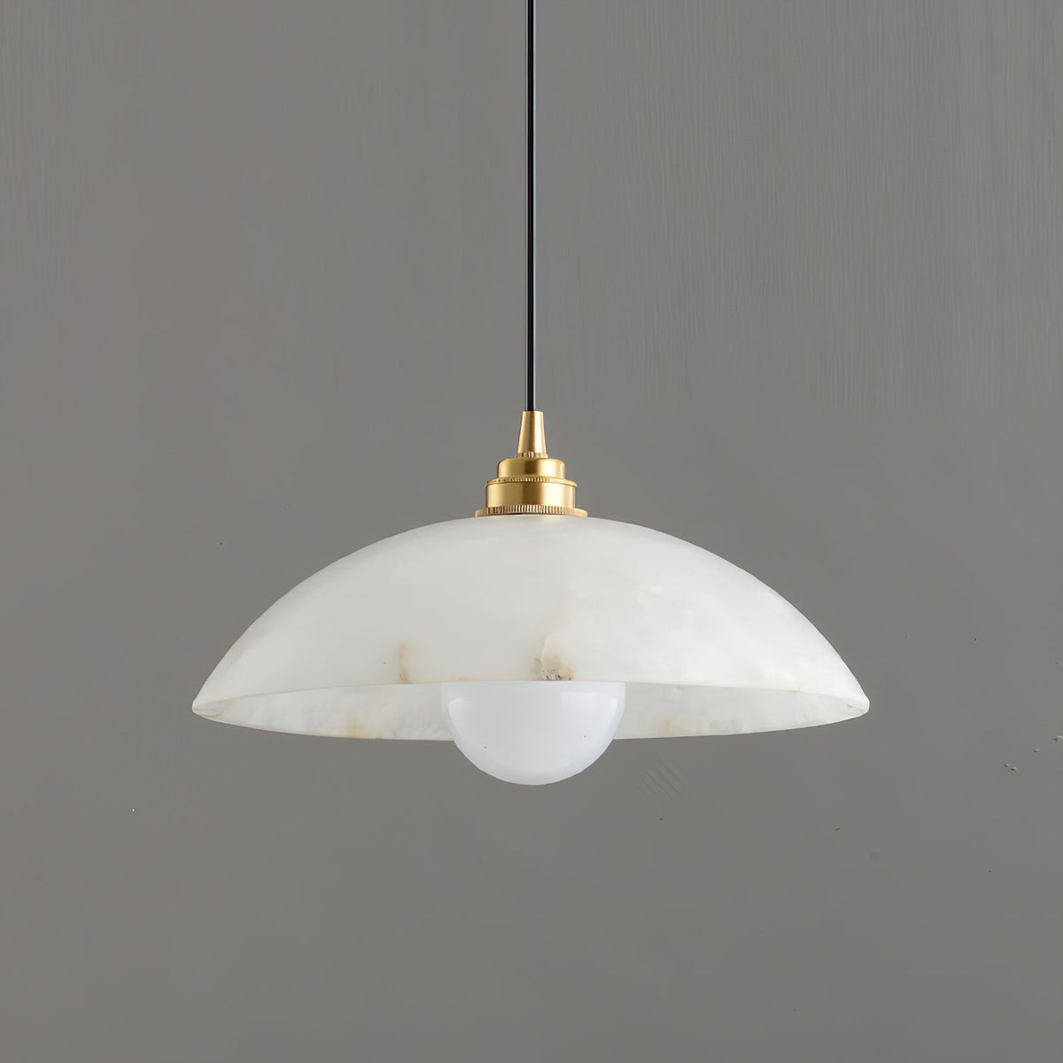 Alabaster Dome Pendant Light – Natural Stone Saucer & Brass Minimalist Suspension Lamp