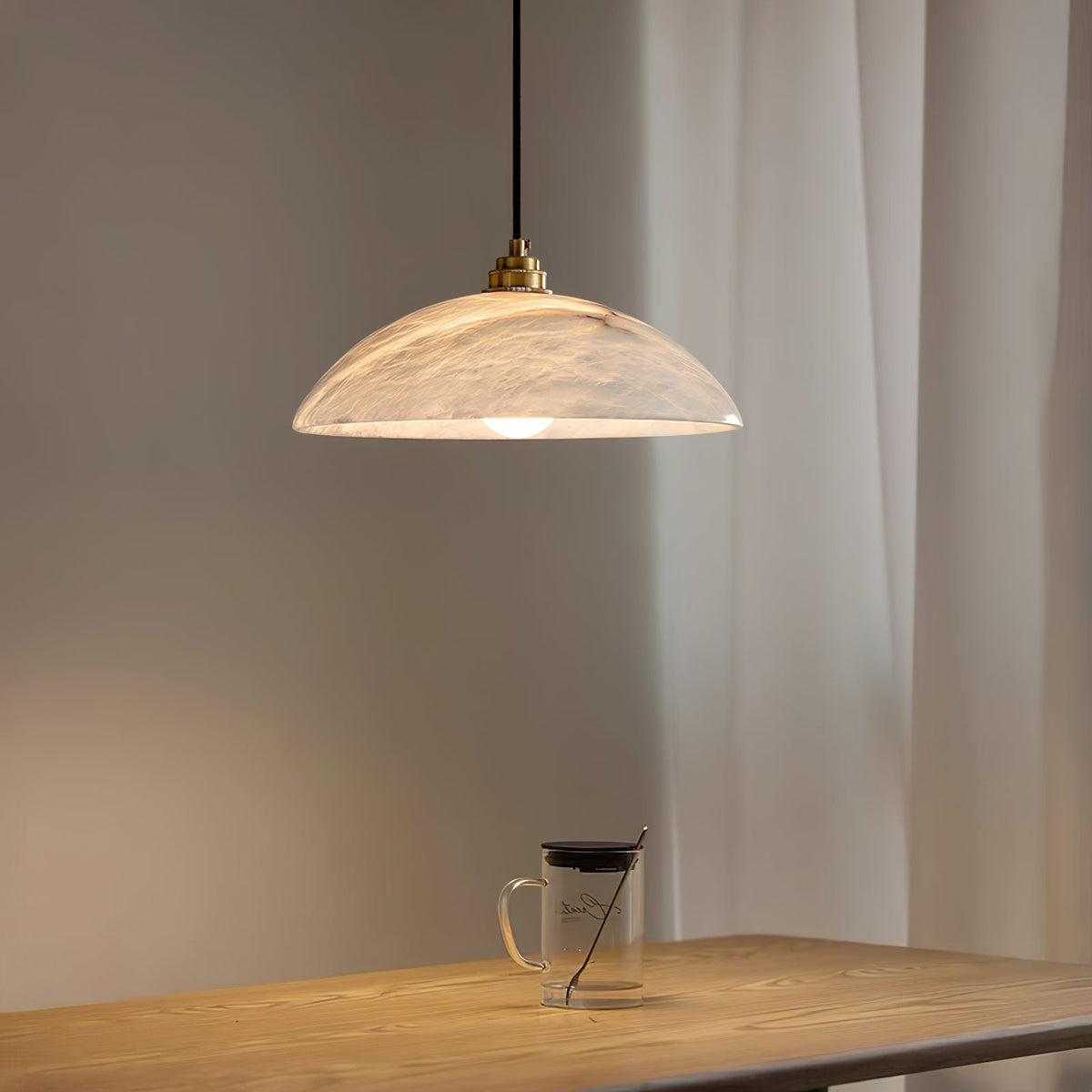Alabaster Dome Pendant Light – Natural Stone Saucer & Brass Minimalist Suspension Lamp