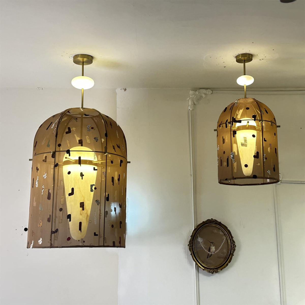 Alabaster Embroidered Pendant Lamp – Beadwork Mesh Cage & Natural Stone Modern Pendant