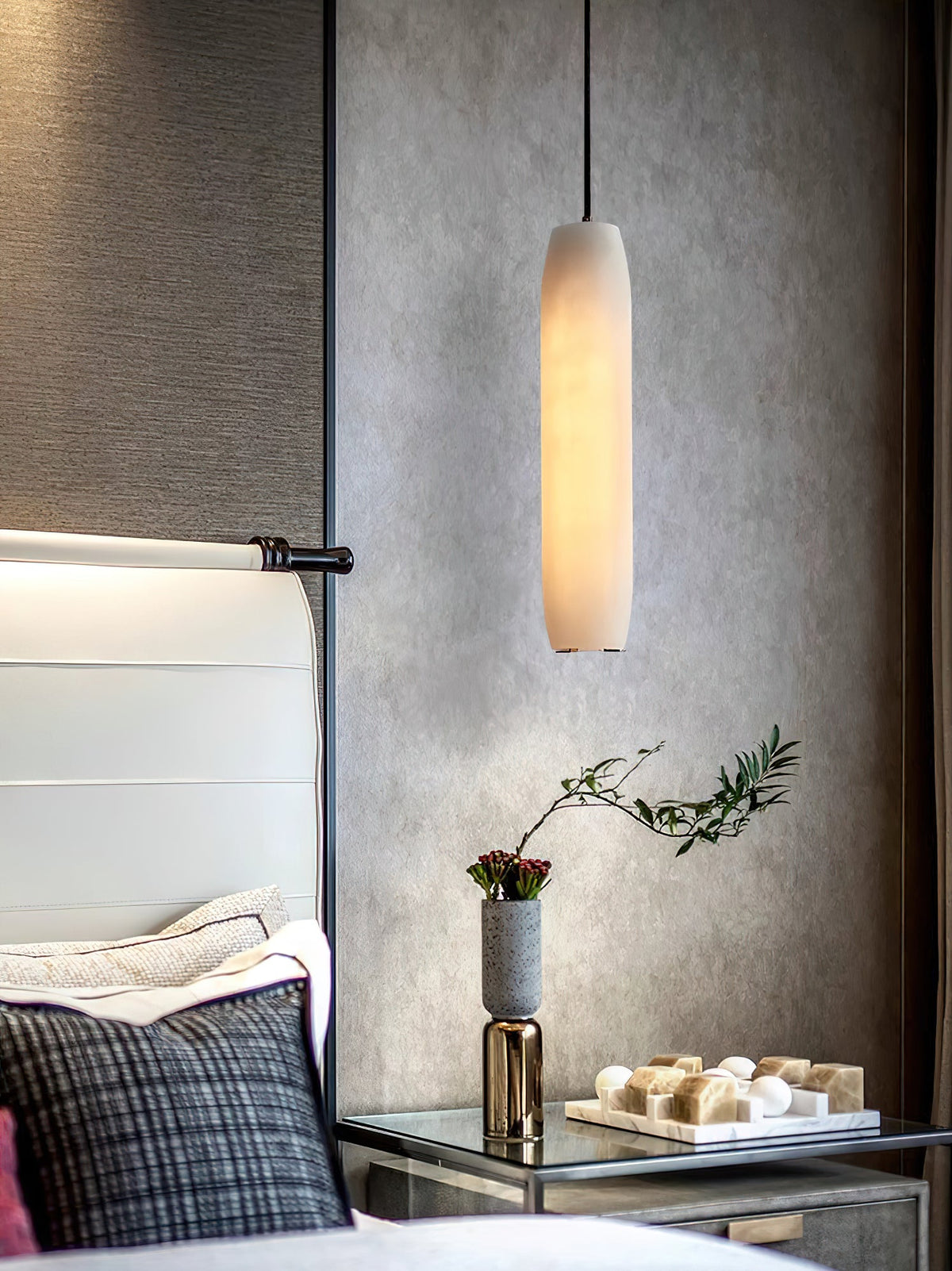 Alabaster Flute Pendant Light – Natural Stone Fluted Cylinder & Brass Suspension Light
