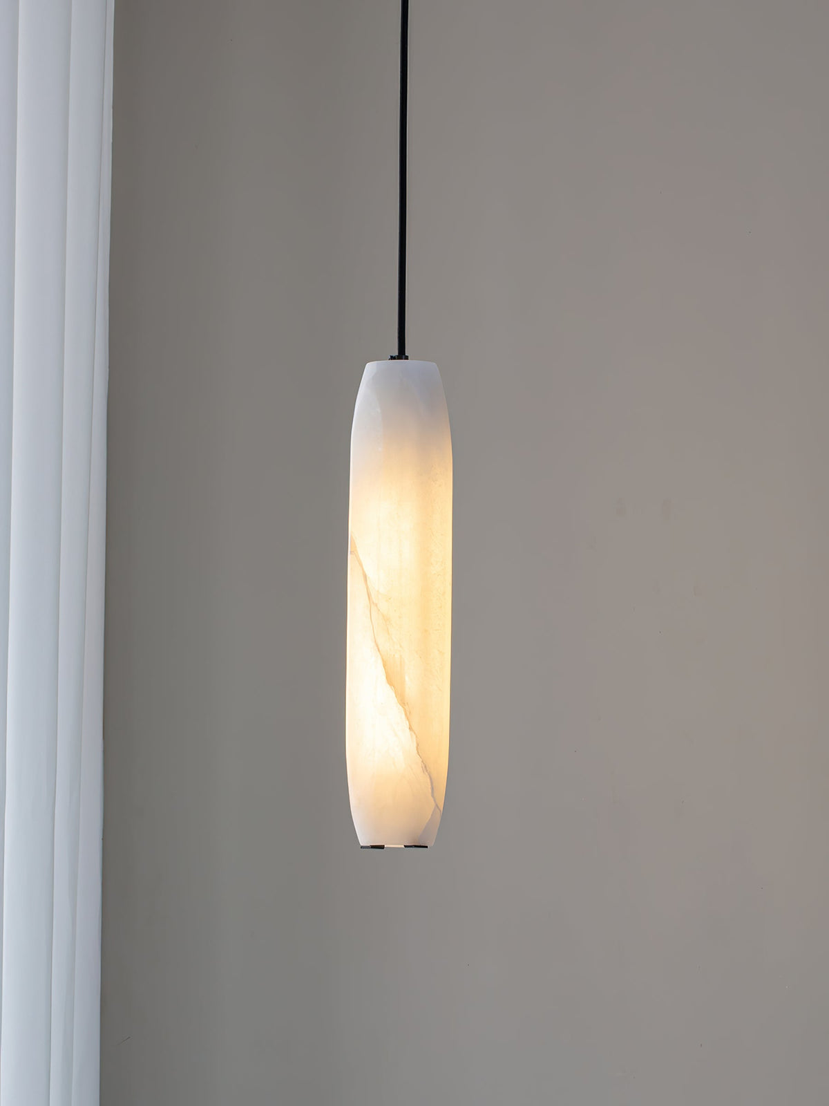 Alabaster Flute Pendant Light – Natural Stone Fluted Cylinder & Brass Suspension Light