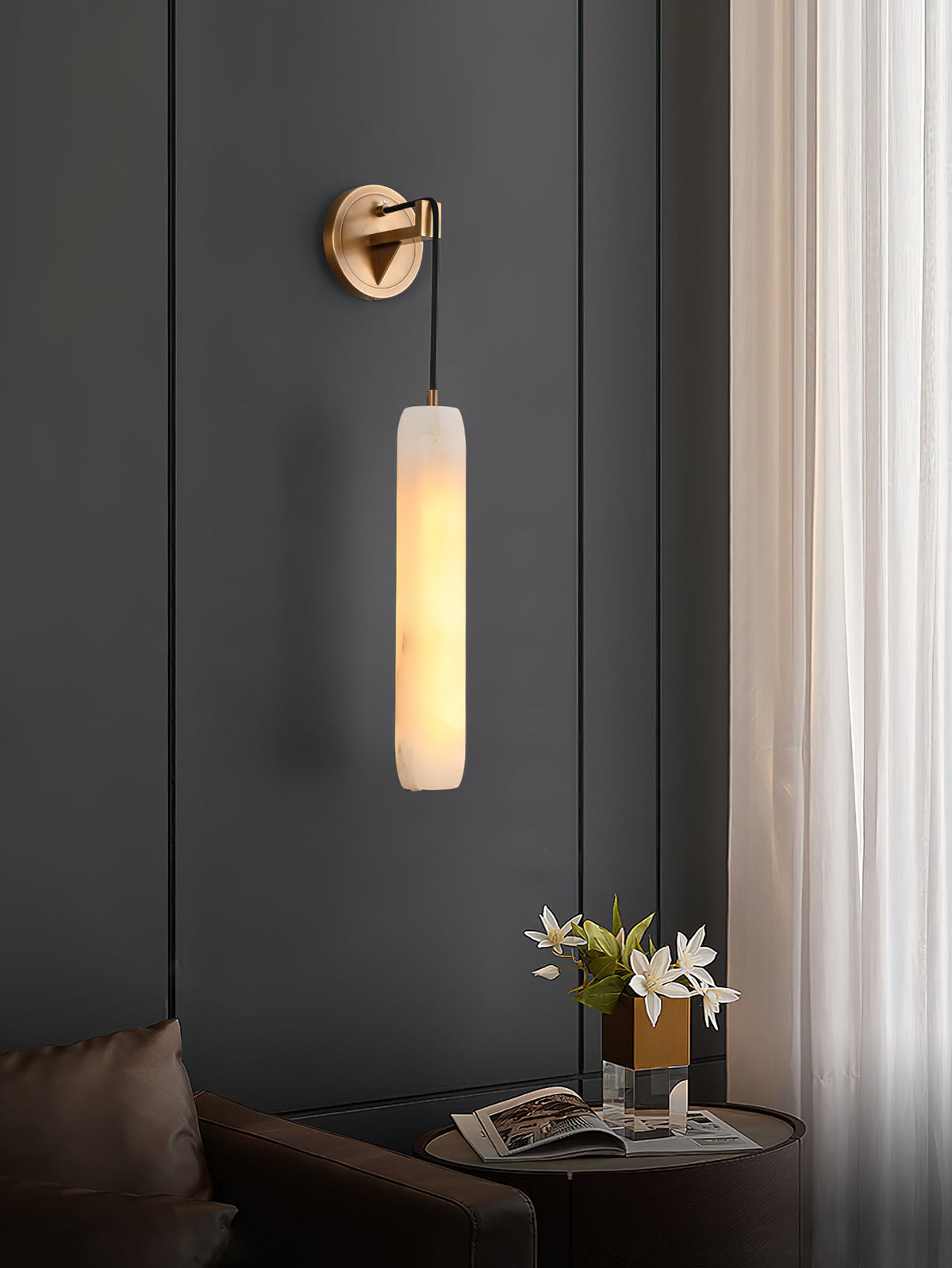 Alabaster Flute Wall Lamp – Natural Stone Fluted Cylinder & Brass Wall Sconce