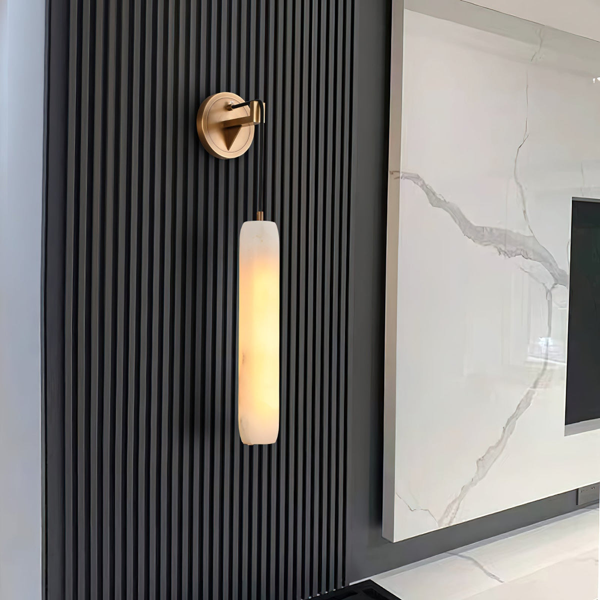 Alabaster Flute Wall Lamp – Natural Stone Fluted Cylinder & Brass Wall Sconce