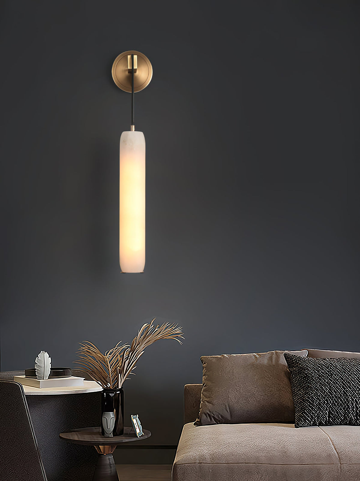 Alabaster Flute Wall Lamp – Natural Stone Fluted Cylinder & Brass Wall Sconce