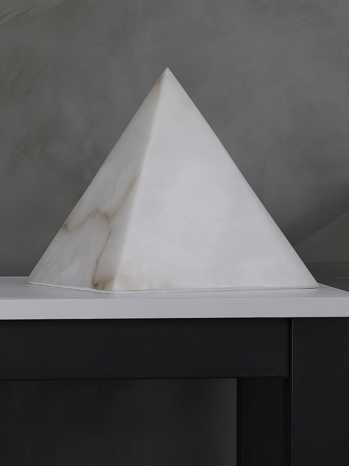 Alabaster Pyramid Table Lamp – Natural Stone Geometric Accent & Ambient Light