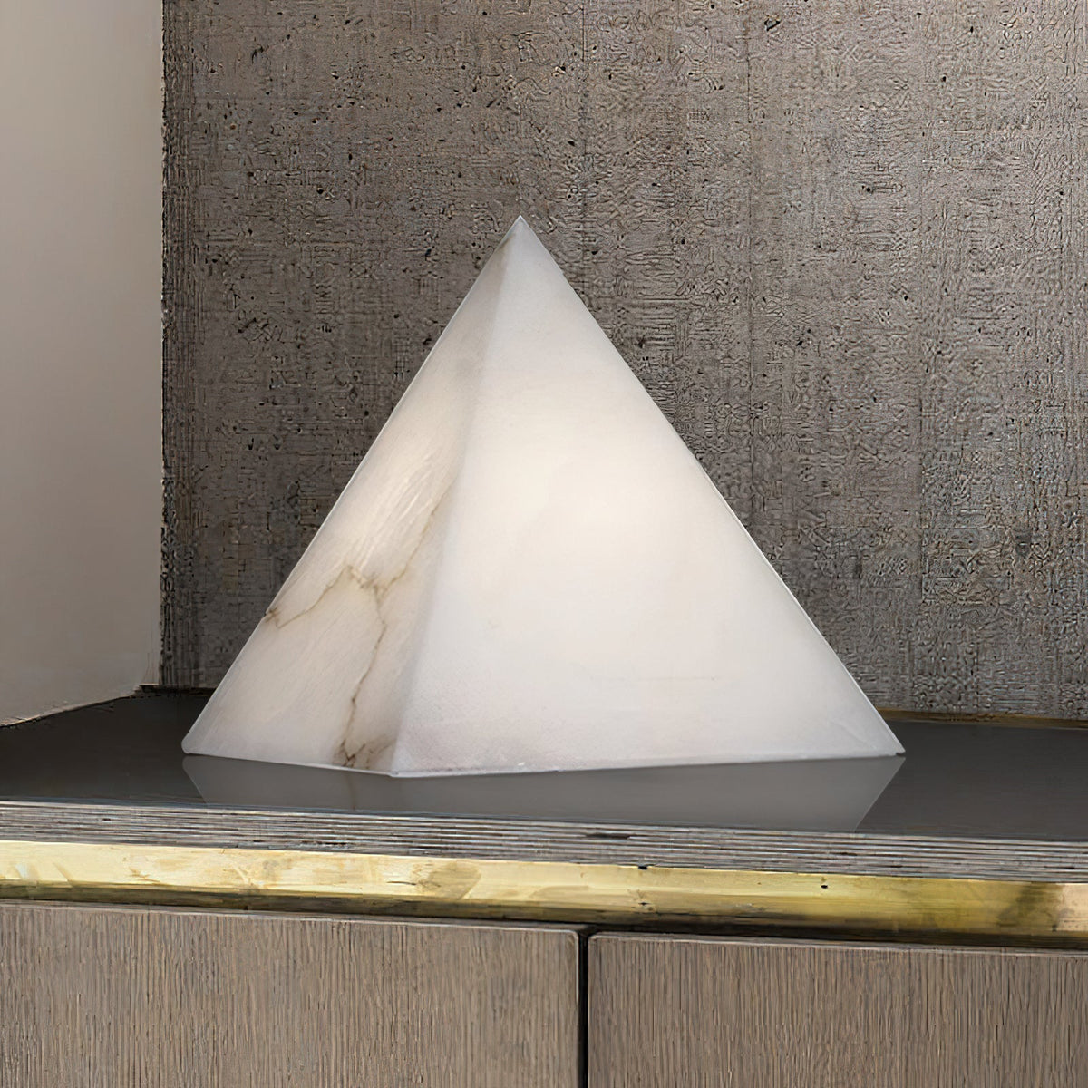 Alabaster Pyramid Table Lamp – Natural Stone Geometric Accent & Ambient Light