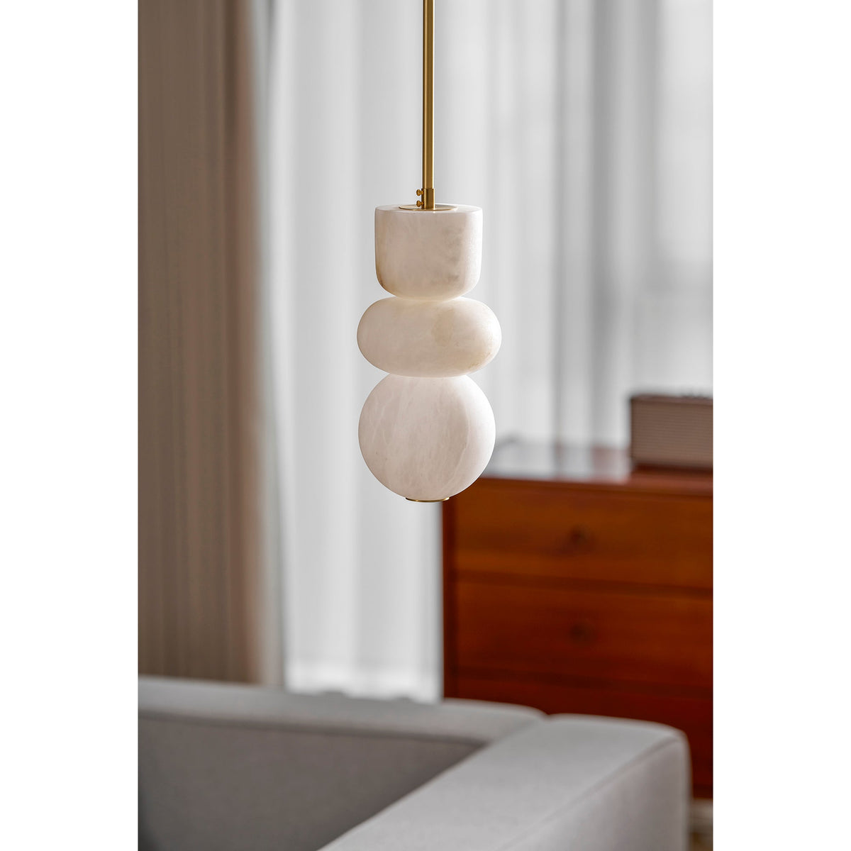 Alabaster Totem Pendant Lamp – Natural Stone Cylinder & Brass Modern LED Pendant