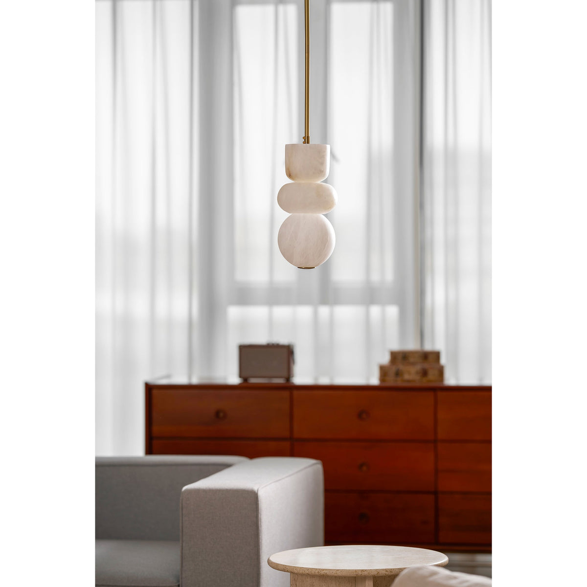 Alabaster Totem Pendant Lamp – Natural Stone Cylinder & Brass Modern LED Pendant