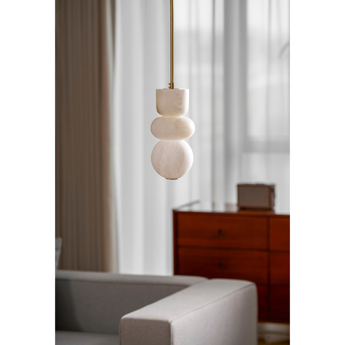 Alabaster Totem Pendant Lamp – Natural Stone Cylinder & Brass Modern LED Pendant