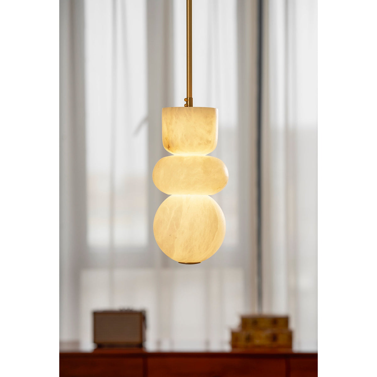 Alabaster Totem Pendant Lamp – Natural Stone Cylinder & Brass Modern LED Pendant