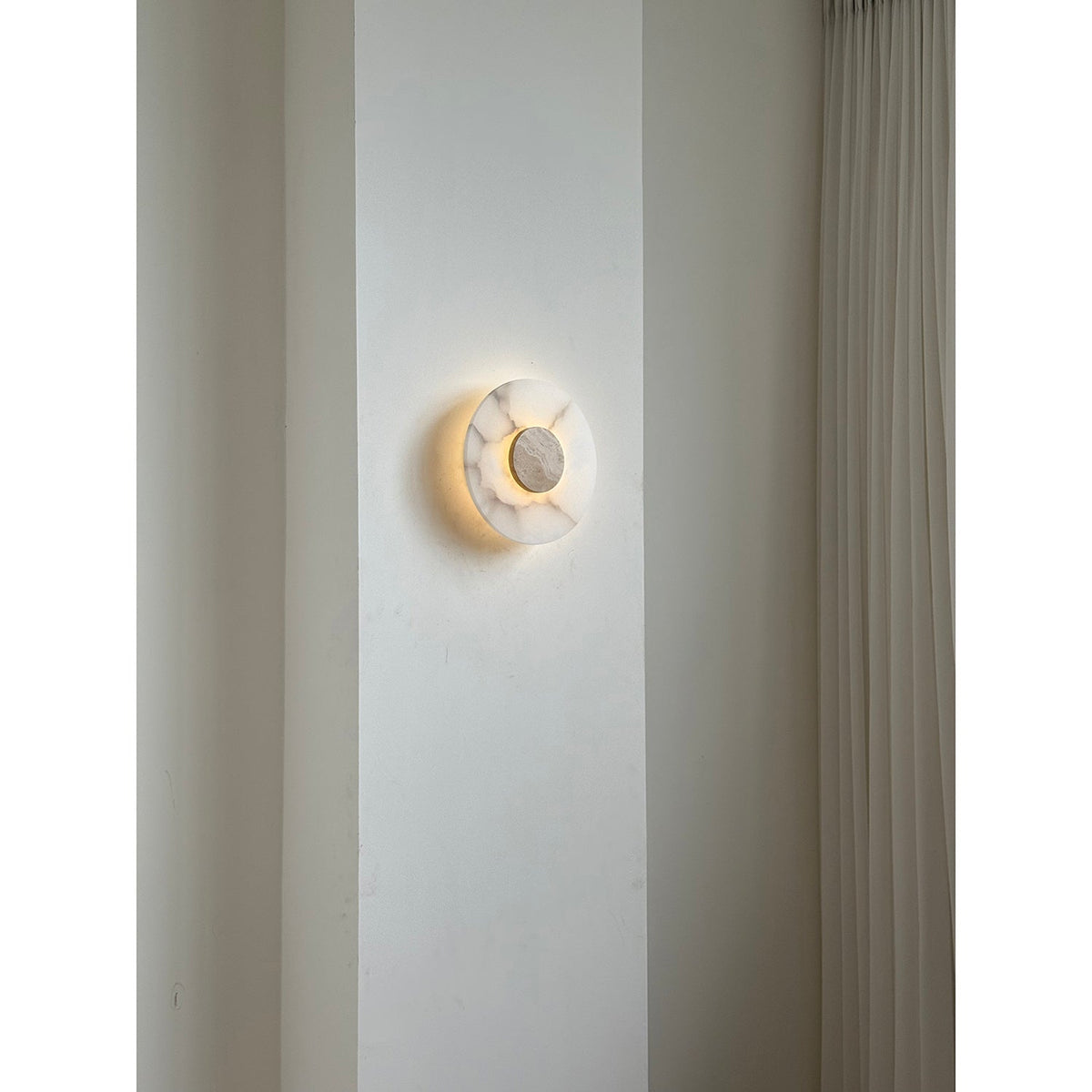 Alba Alabaster Wall Lamp – Natural Alabaster & Stone Modern LED Wall Sconce