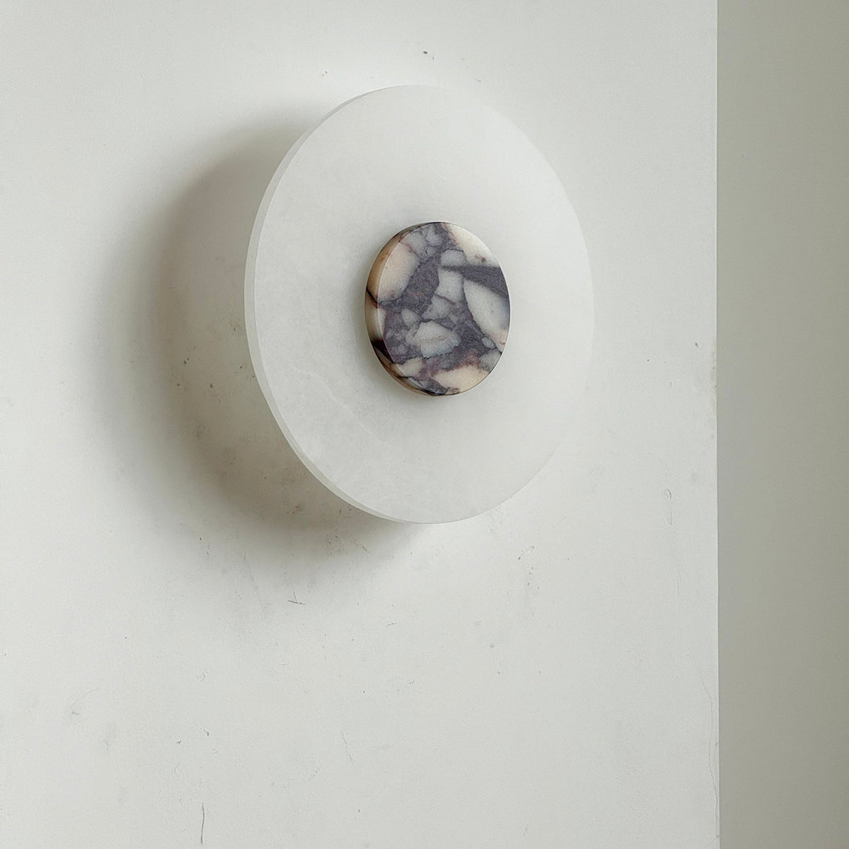 Alba Alabaster Wall Lamp – Natural Alabaster & Stone Modern LED Wall Sconce