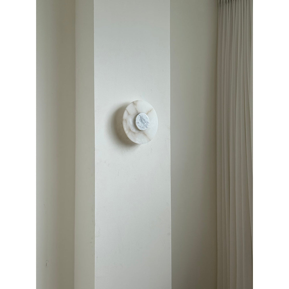 Alba Alabaster Wall Lamp – Natural Alabaster & Stone Modern LED Wall Sconce