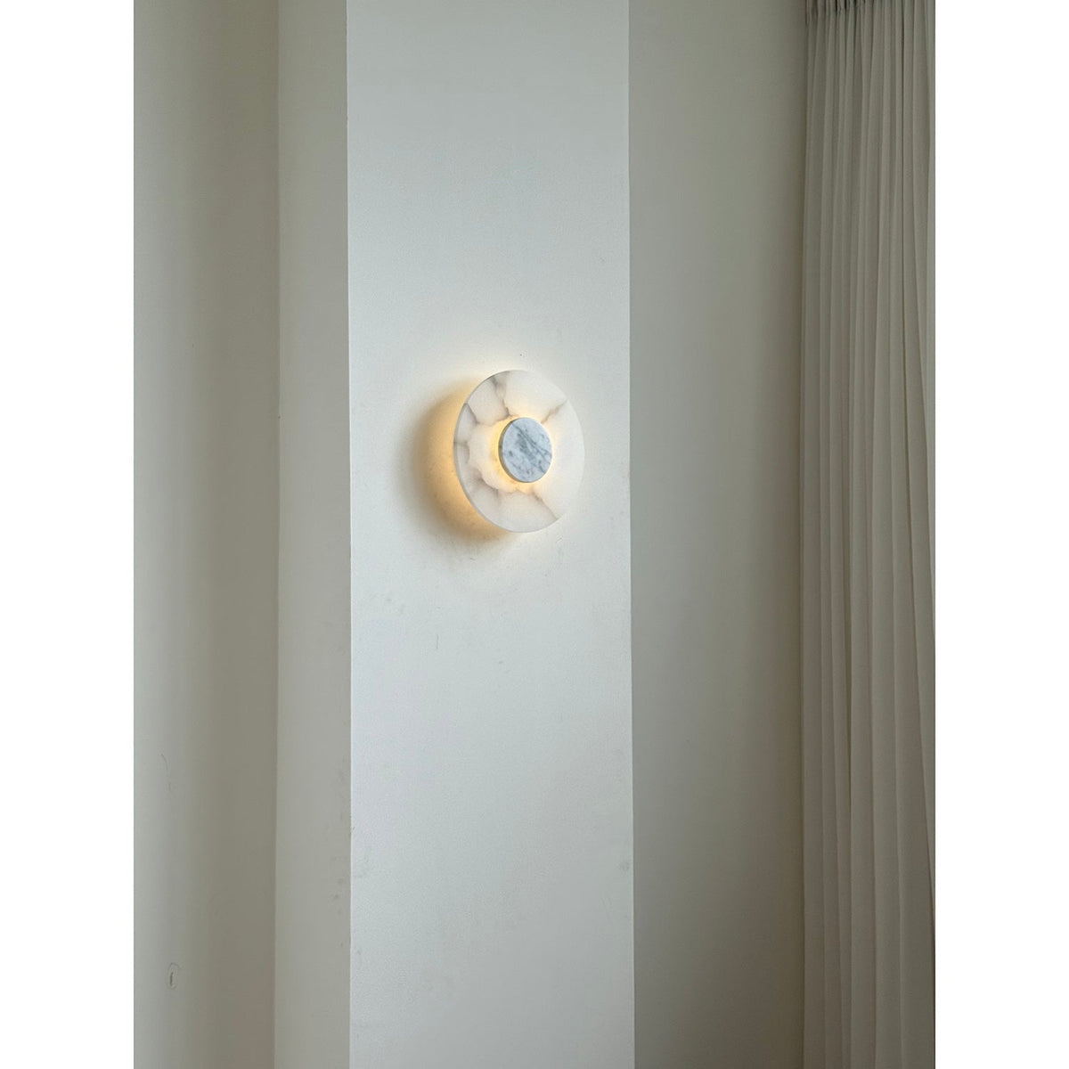 Alba Alabaster Wall Lamp – Natural Alabaster & Stone Modern LED Wall Sconce