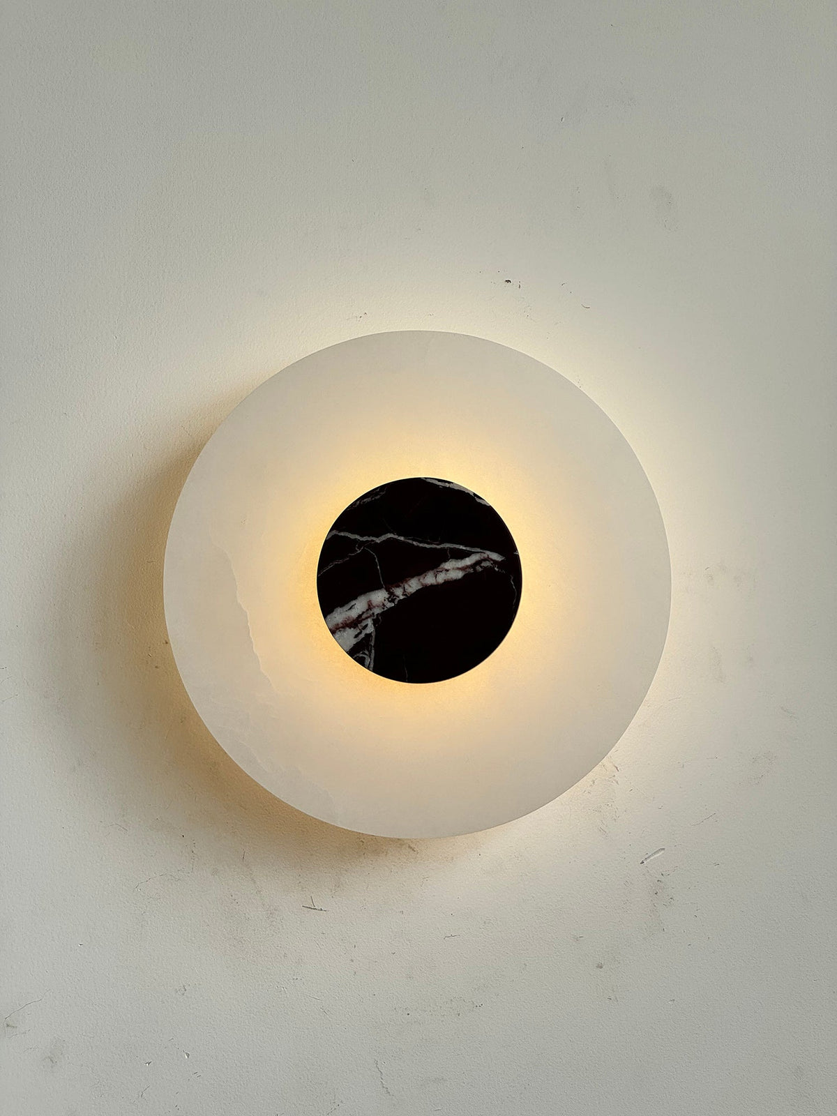 Alba Alabaster Wall Lamp – Natural Alabaster & Stone Modern LED Wall Sconce