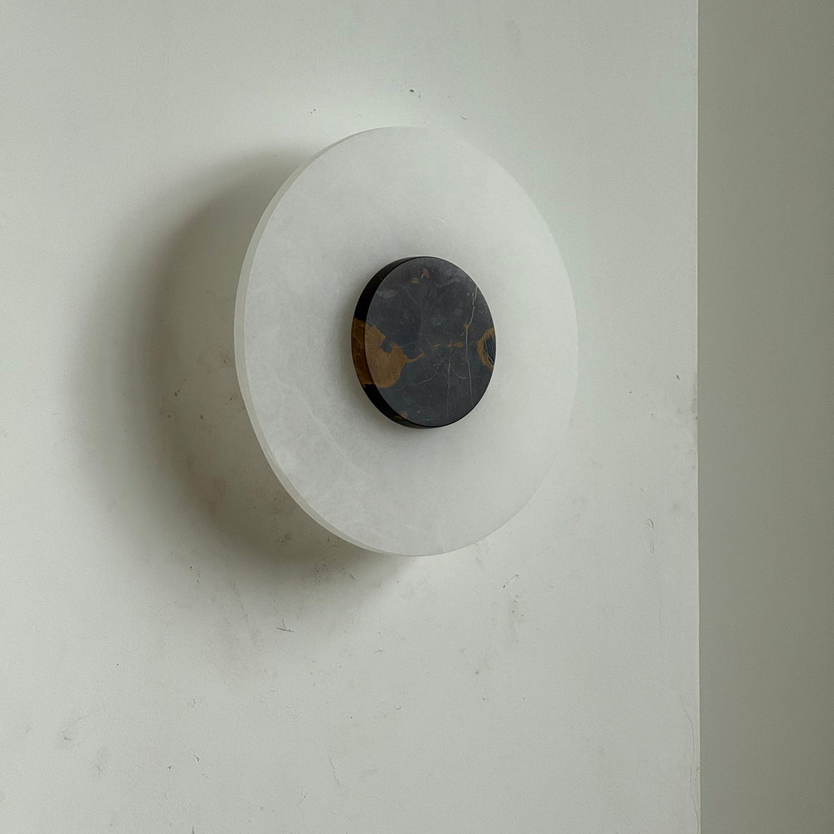 Alba Alabaster Wall Lamp – Natural Alabaster & Stone Modern LED Wall Sconce