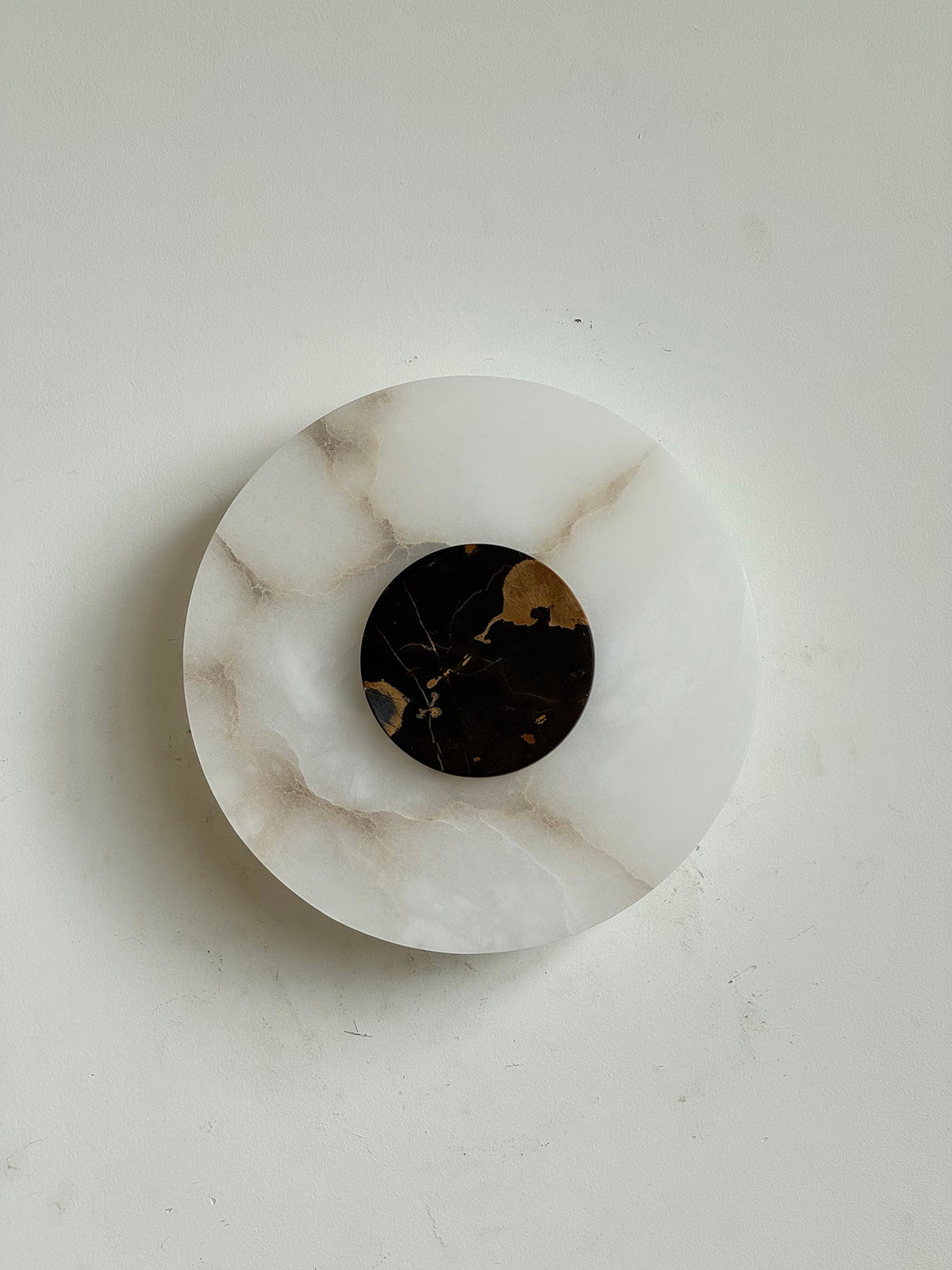 Alba Alabaster Wall Lamp – Natural Alabaster & Stone Modern LED Wall Sconce