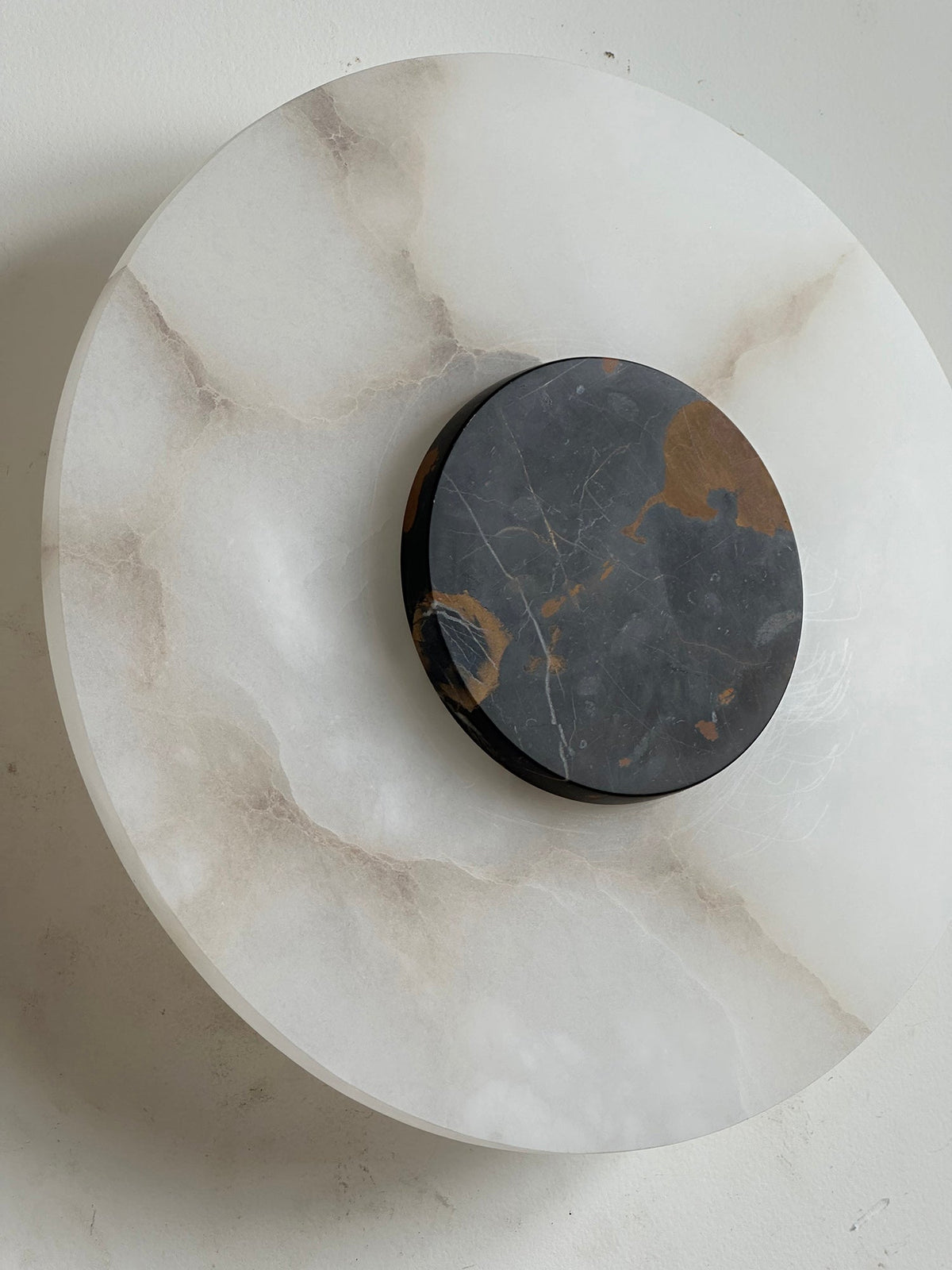 Alba Alabaster Wall Lamp – Natural Alabaster & Stone Modern LED Wall Sconce