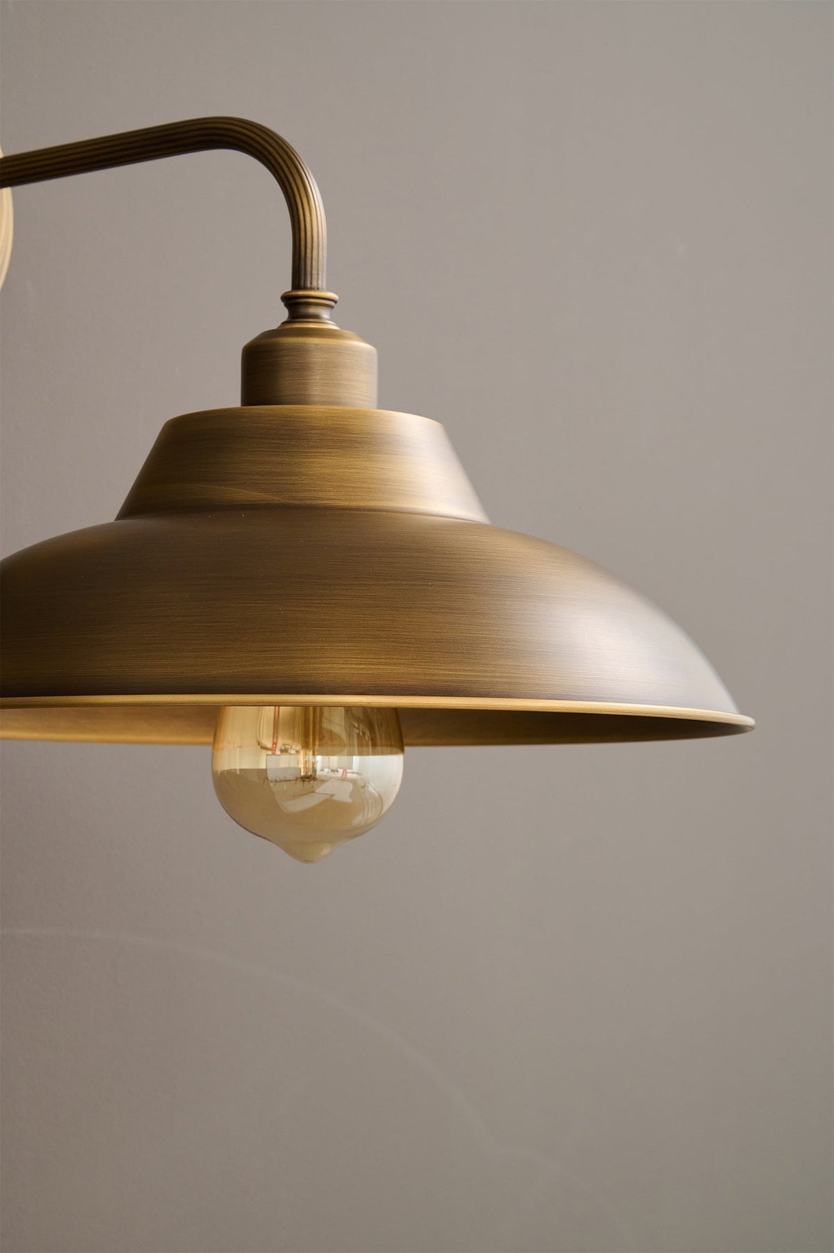Aldorno Wall Lamp – Antique Brass & Wide Round Shade Elegant Wall Sconce