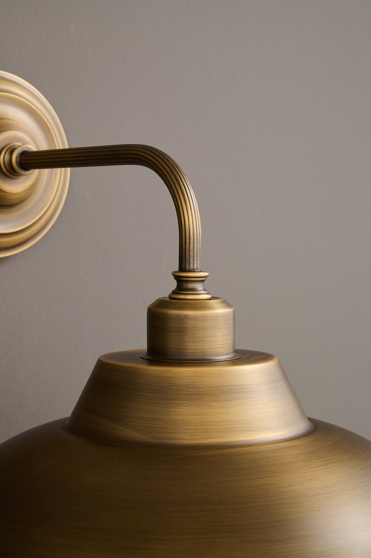Aldorno Wall Lamp – Antique Brass & Wide Round Shade Elegant Wall Sconce