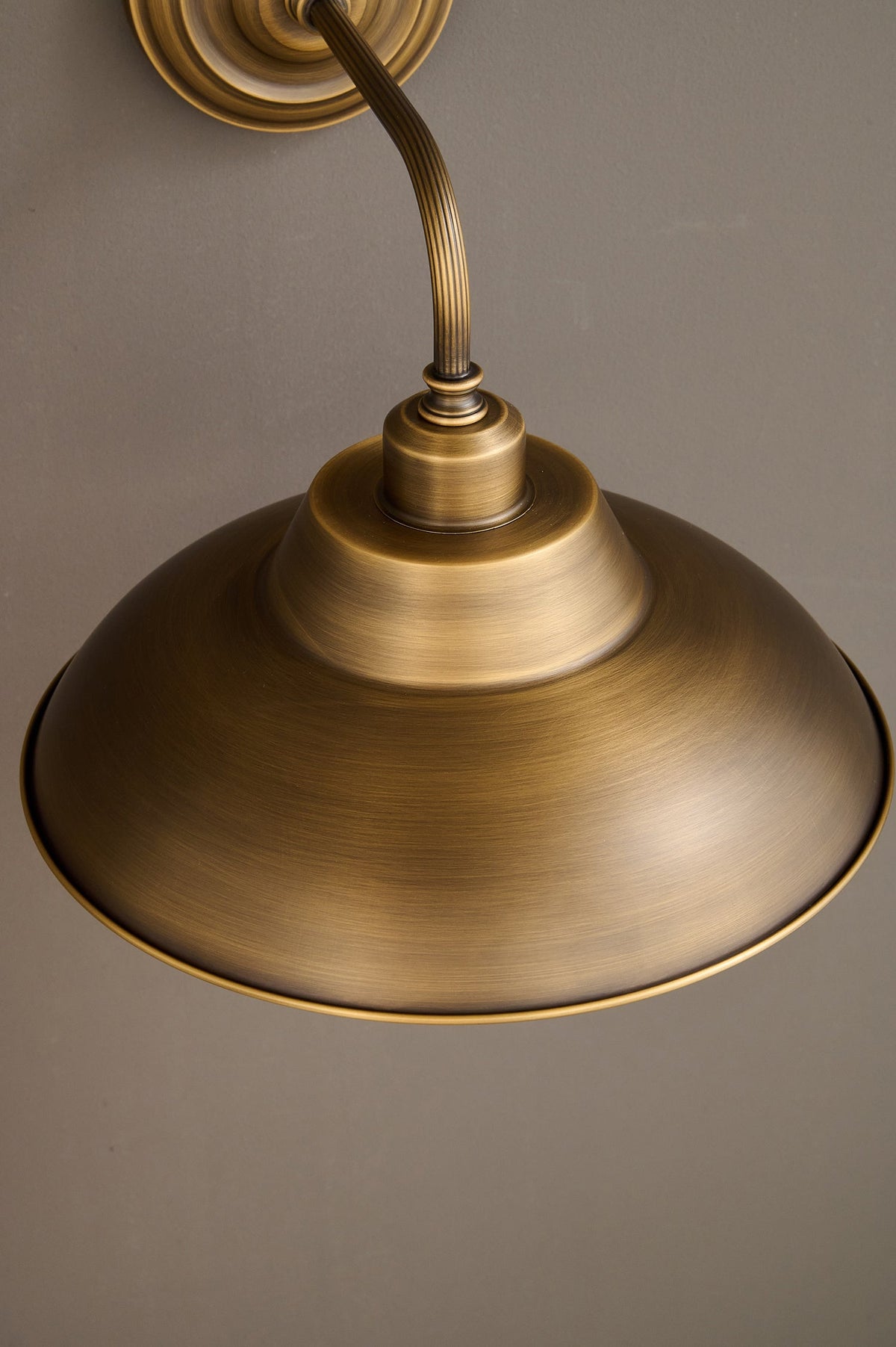 Aldorno Wall Lamp – Antique Brass & Wide Round Shade Elegant Wall Sconce