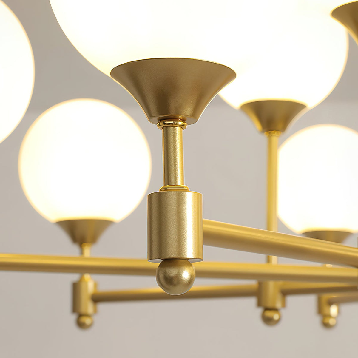 Alessio Globe Chandelier – Fine-Grained Brass & Spherical Glass Modern Chandelier