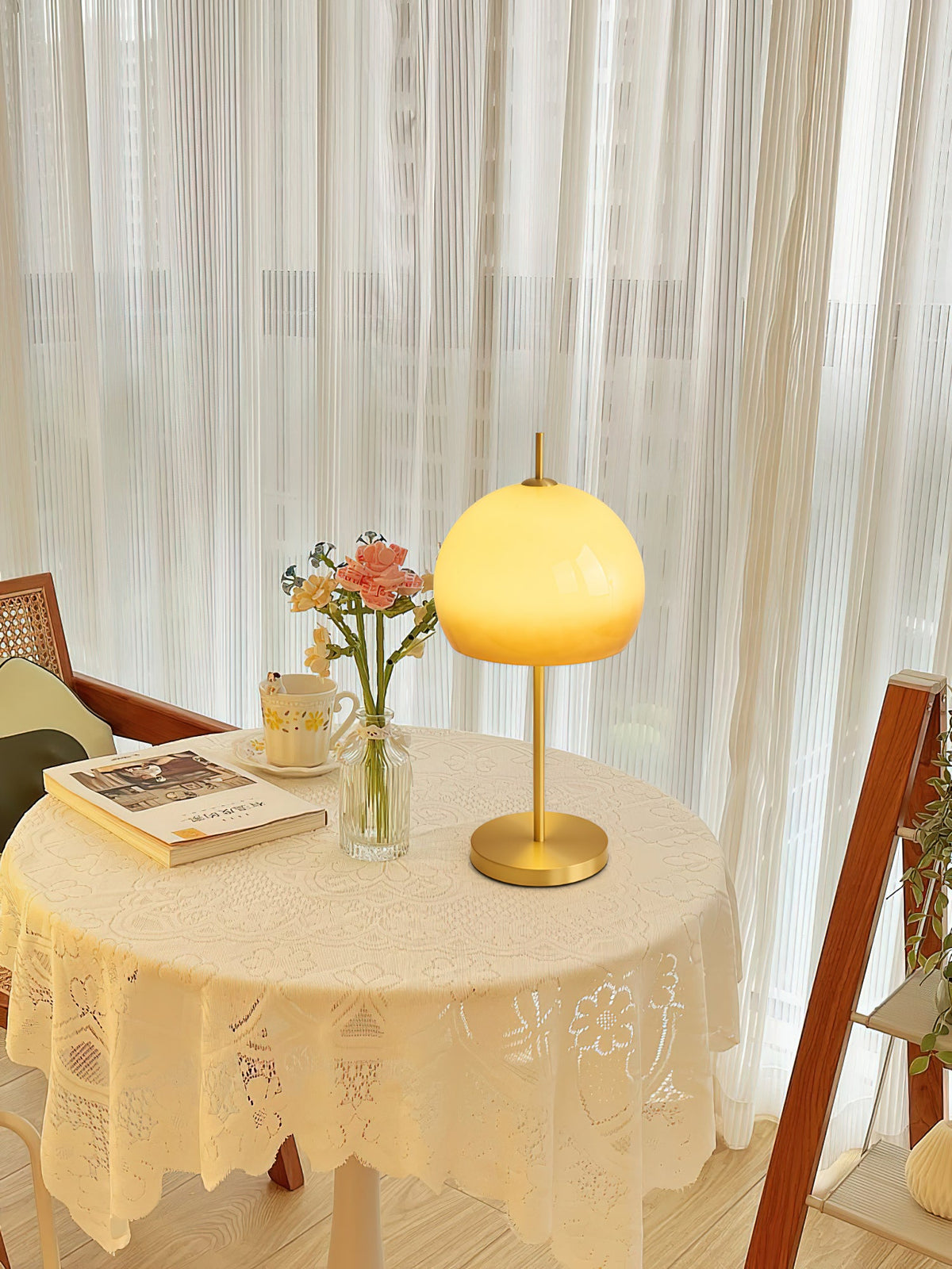 Alexander Table Lamp – Vintage 90s Mushroom Glass & Brass Bedside Table Light