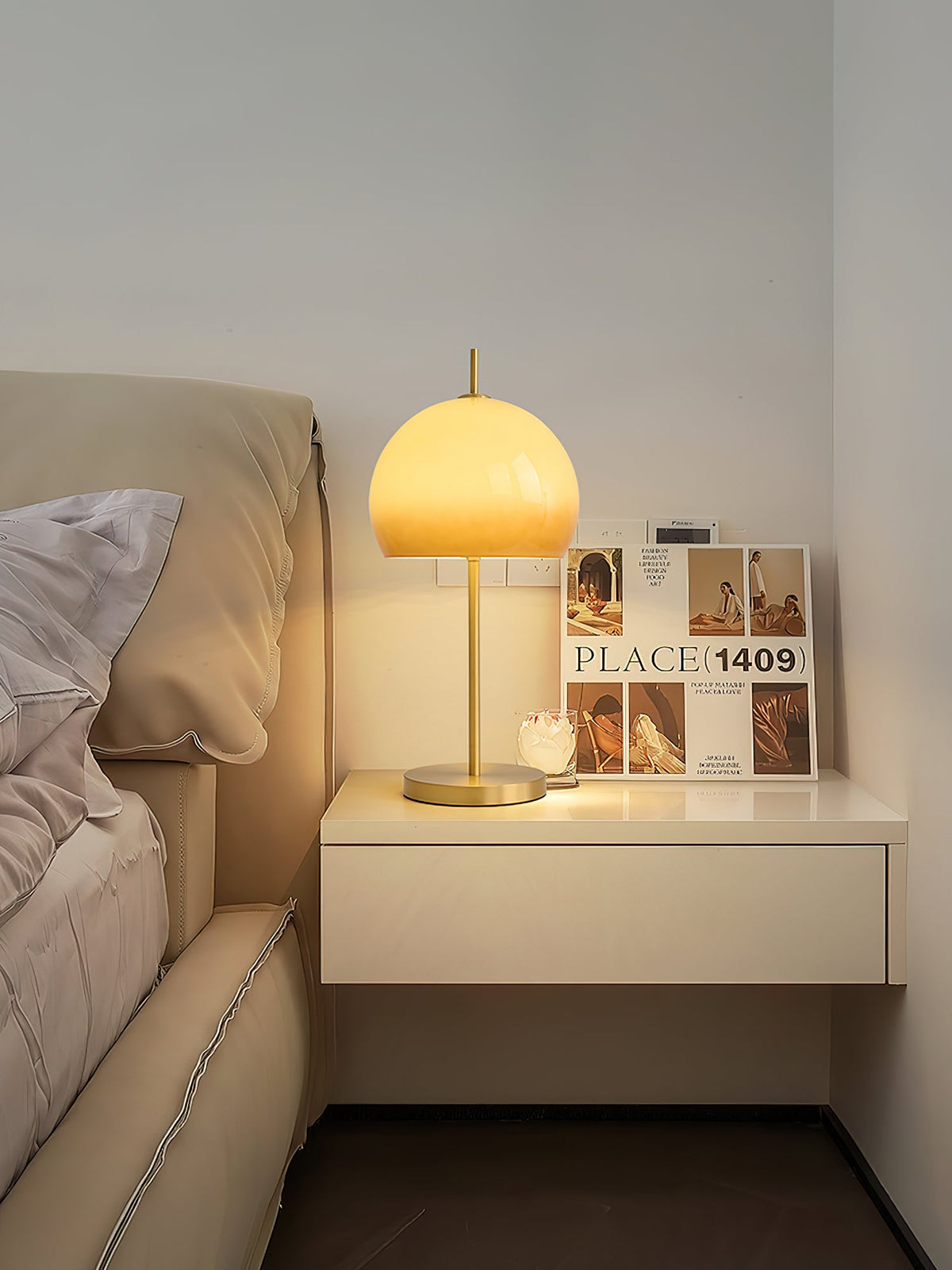 Alexander Table Lamp – Vintage 90s Mushroom Glass & Brass Bedside Table Light