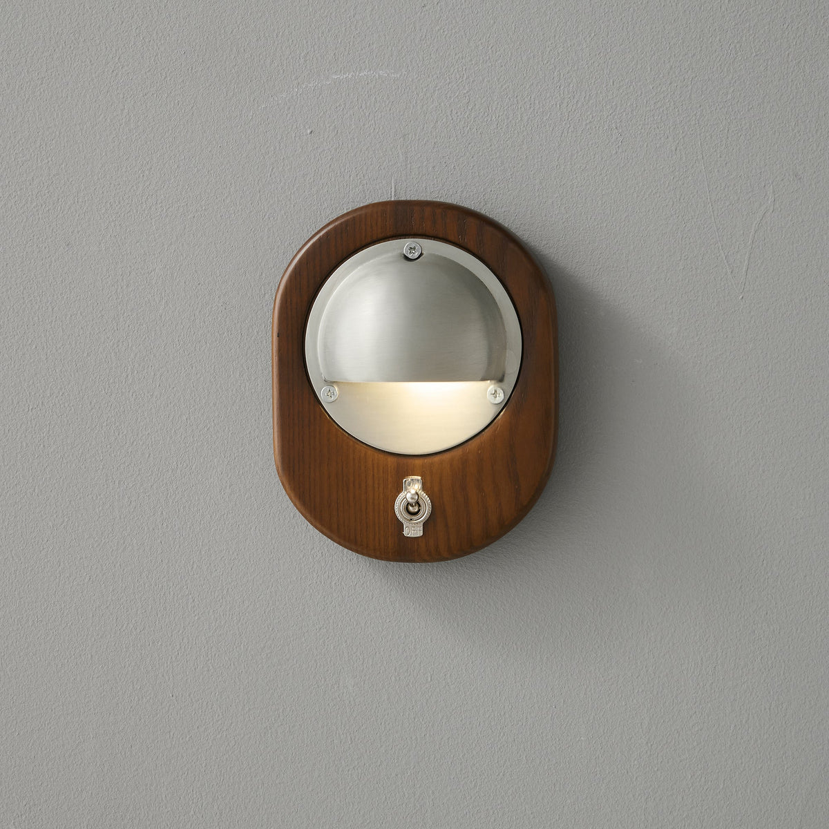 Alfi Wall Lamp – Natural Ash Wood & Metallic Shade Modern Wall Sconce