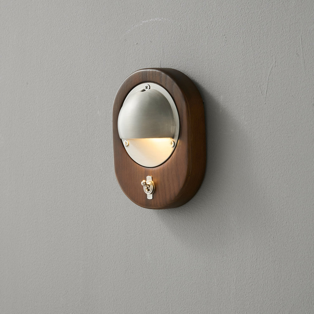 Alfi Wall Lamp – Natural Ash Wood & Metallic Shade Modern Wall Sconce