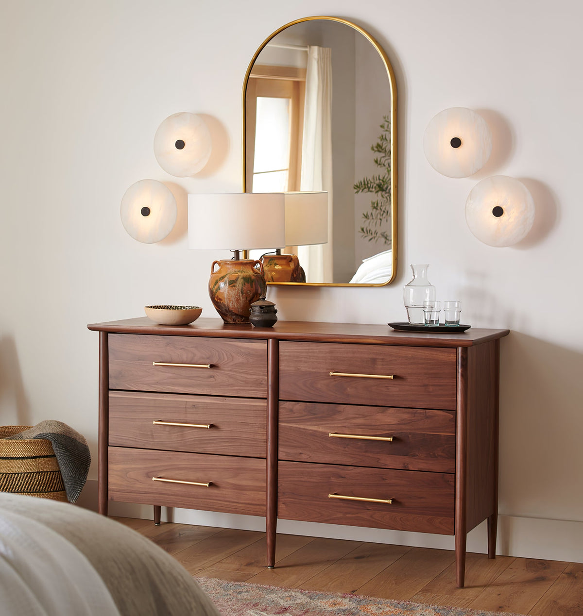 Ankeny Alabaster Ceiling Lamp – Flush Mount Natural Stone & Brass Fixture
