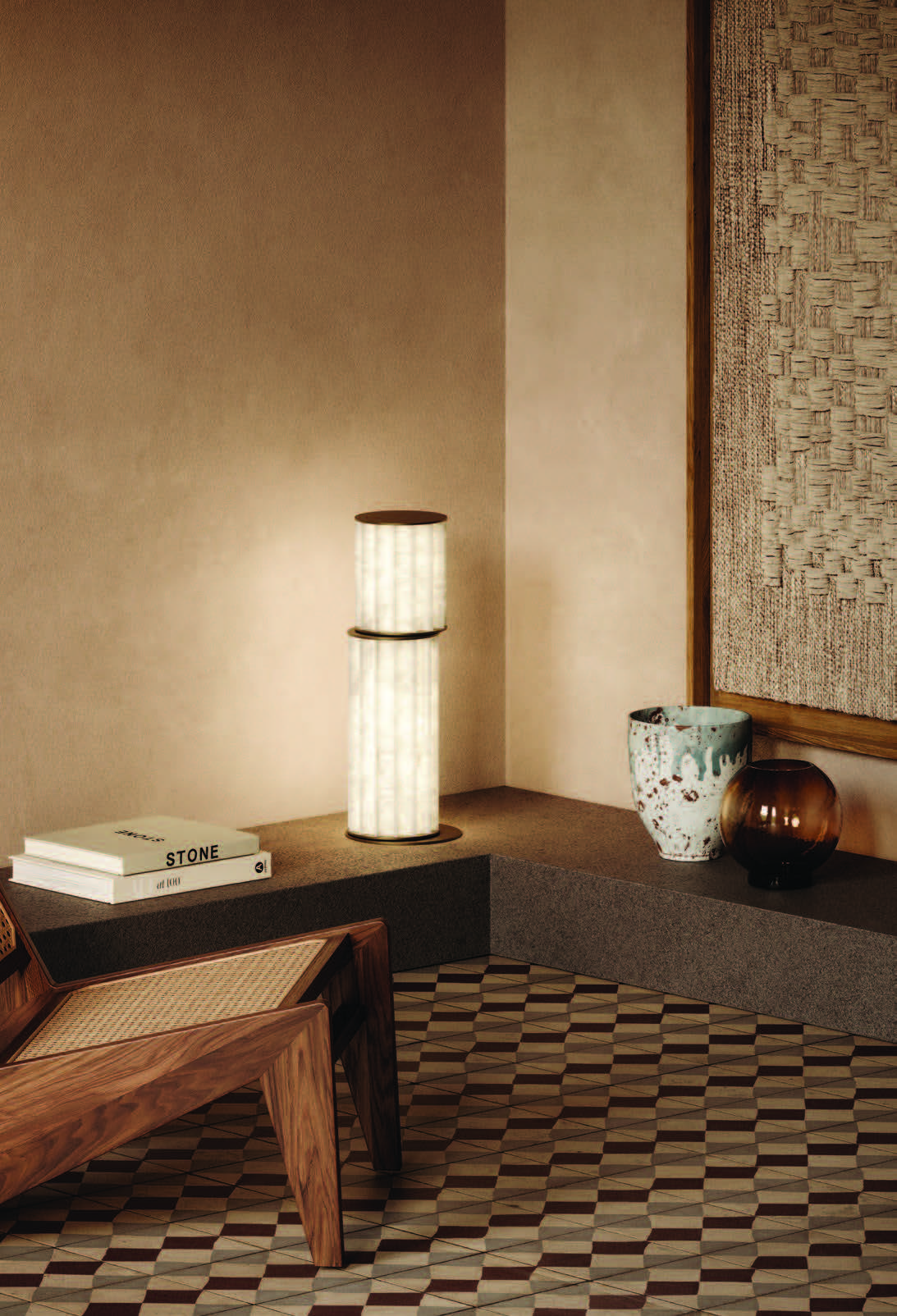Apadana Alabaster Table Lamp – Sleek Metal & Natural Alabaster Accent Light